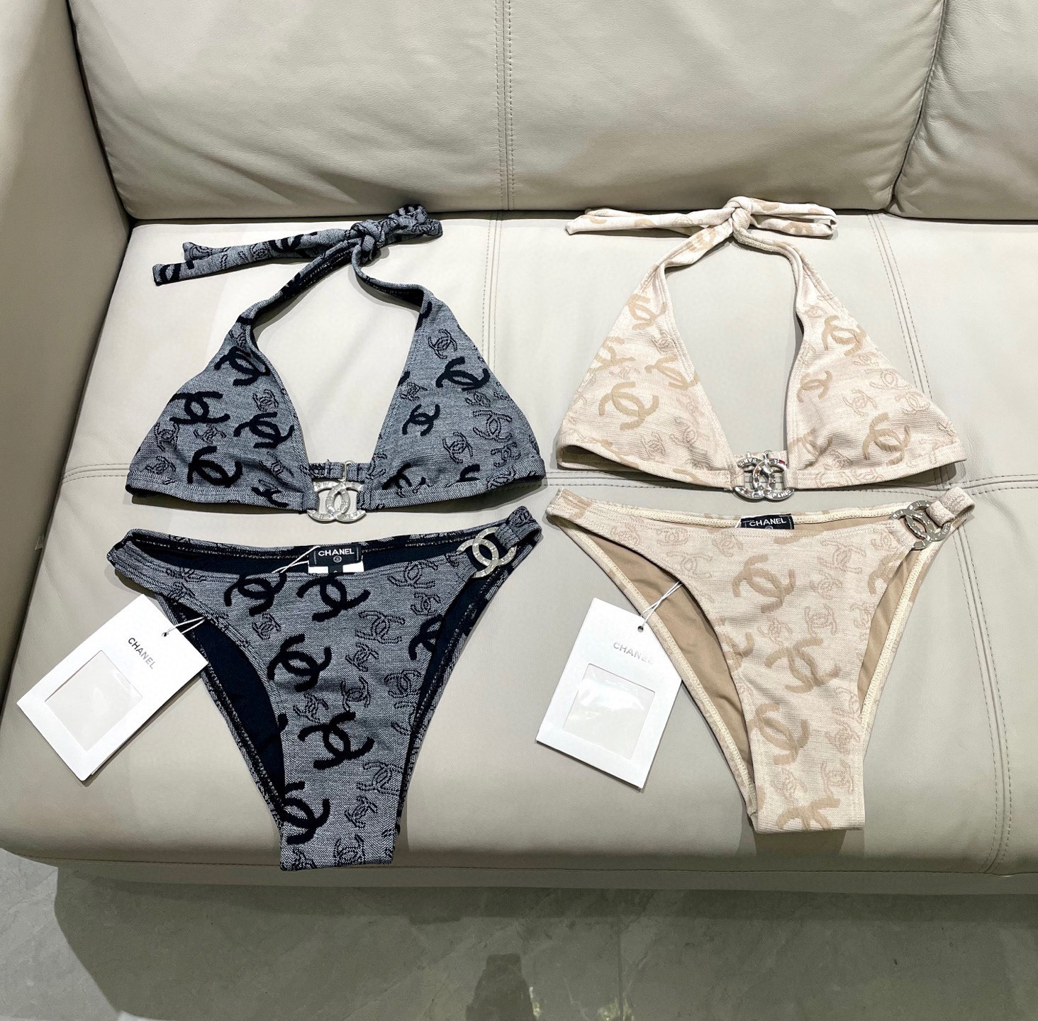  Chanel新款提花分体式泳衣👙❤️😍🥰适合多种场景的游泳衣🏊‍♀️海边 游泳池 温泉 水上乐园 漂流