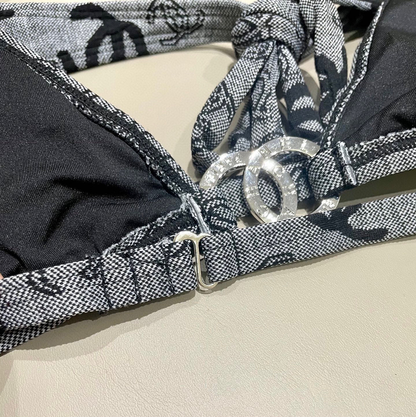  Chanel新款提花分体式泳衣👙❤️😍🥰适合多种场景的游泳衣🏊‍♀️海边 游泳池 温泉 水上乐园 漂流