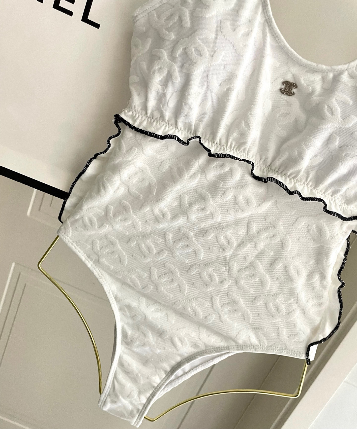  Chanel新款提花连体体式泳衣👙❤️😍🥰适合多种场景的游泳衣🏊‍♀️海边 游泳池 温泉 水上乐园 漂