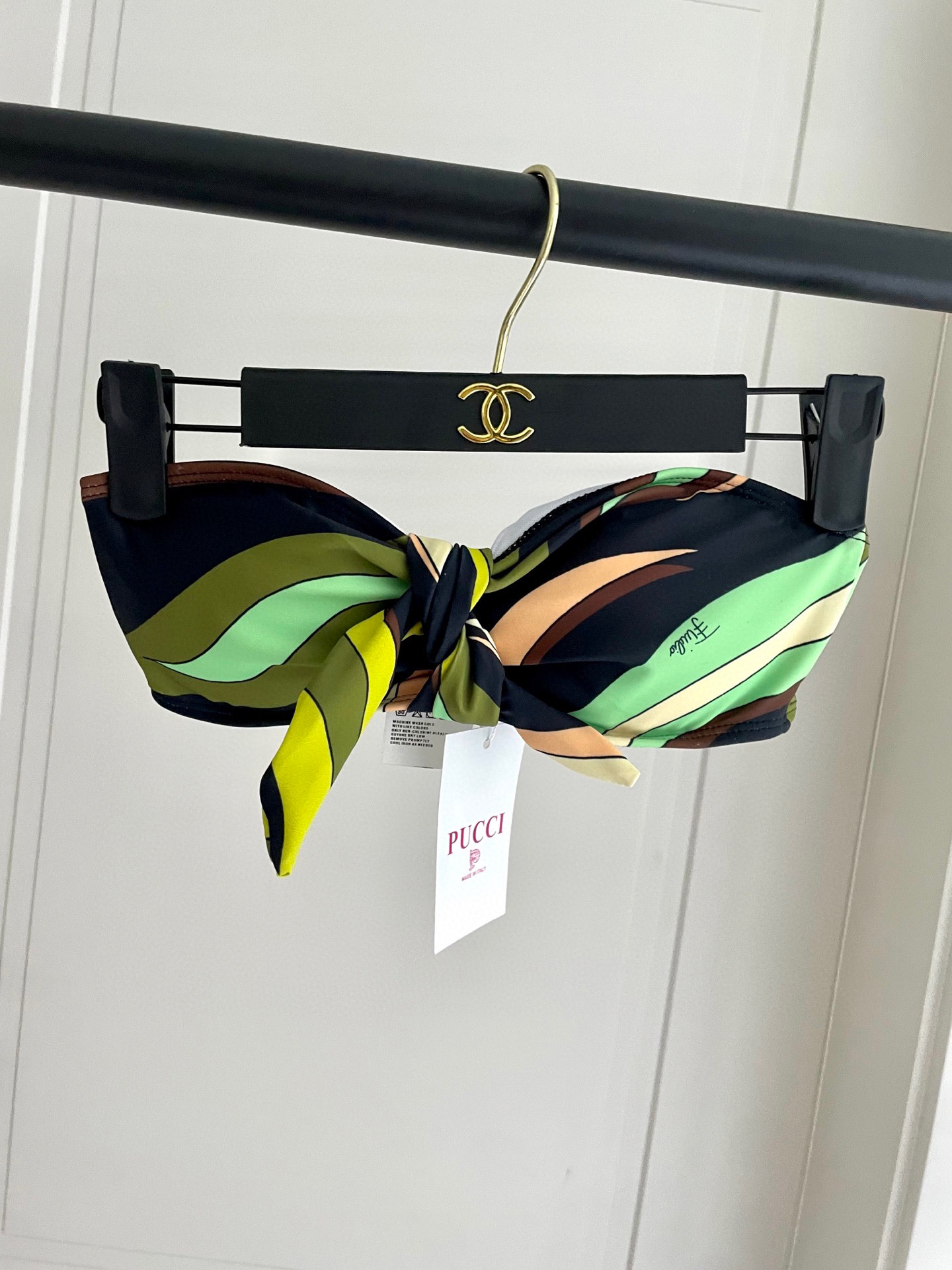  PUCCI新款高弹力健身长款瑜伽服运动套装~小背心➕修身提臀显瘦打底裤
S M L Xl