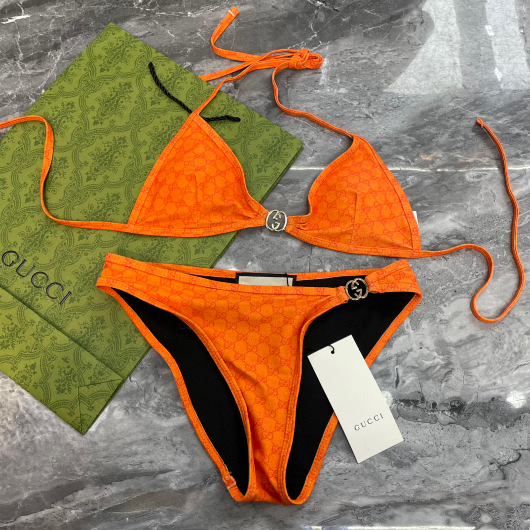  Gucci古奇新款比基尼泳衣👙❤️😍🥰适合多种场景的游泳衣🏊‍♀️海边 游泳池 温泉 水上乐园 漂流都