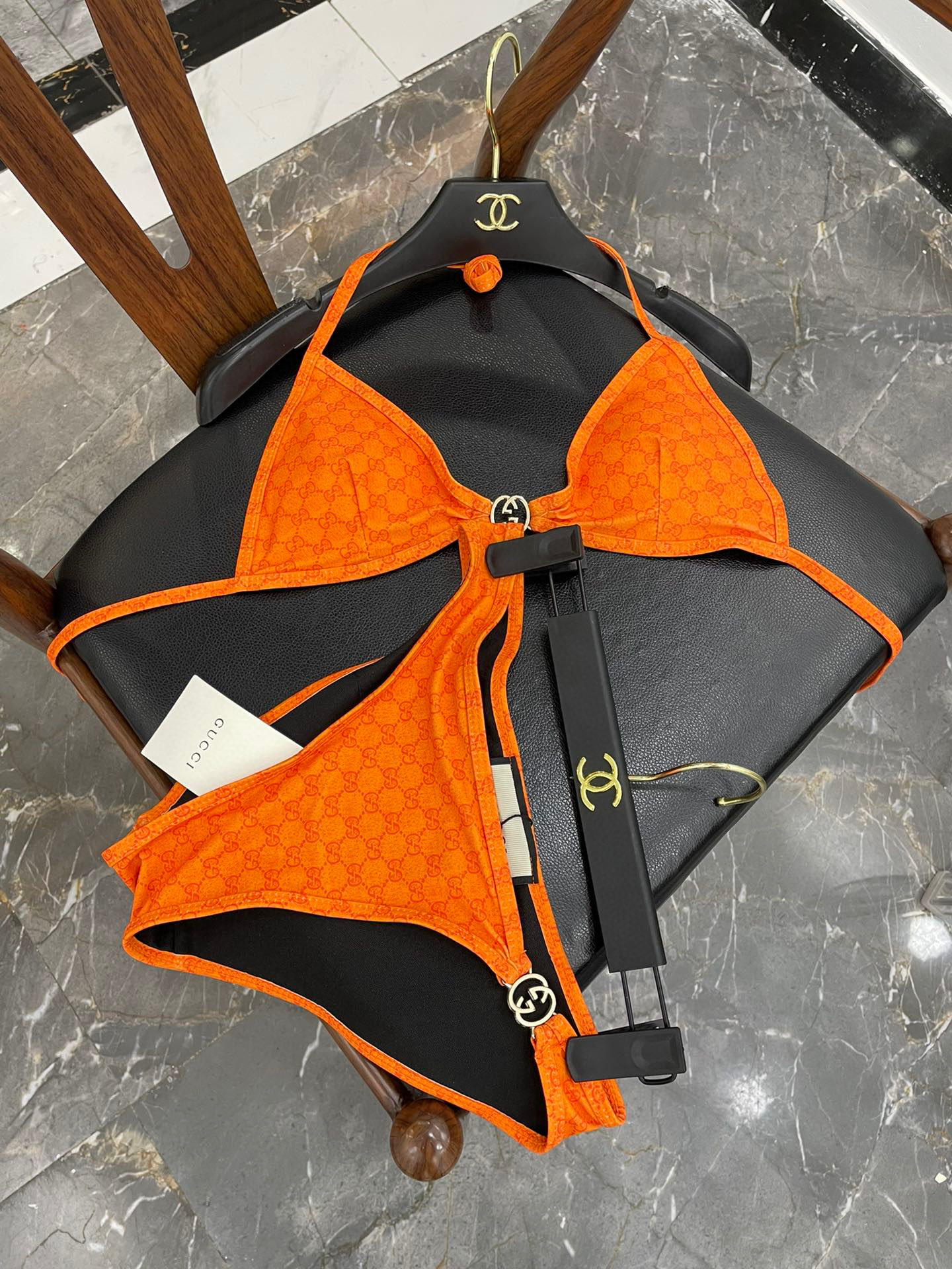  Gucci古奇新款比基尼泳衣👙❤️😍🥰适合多种场景的游泳衣🏊‍♀️海边 游泳池 温泉 水上乐园 漂流都