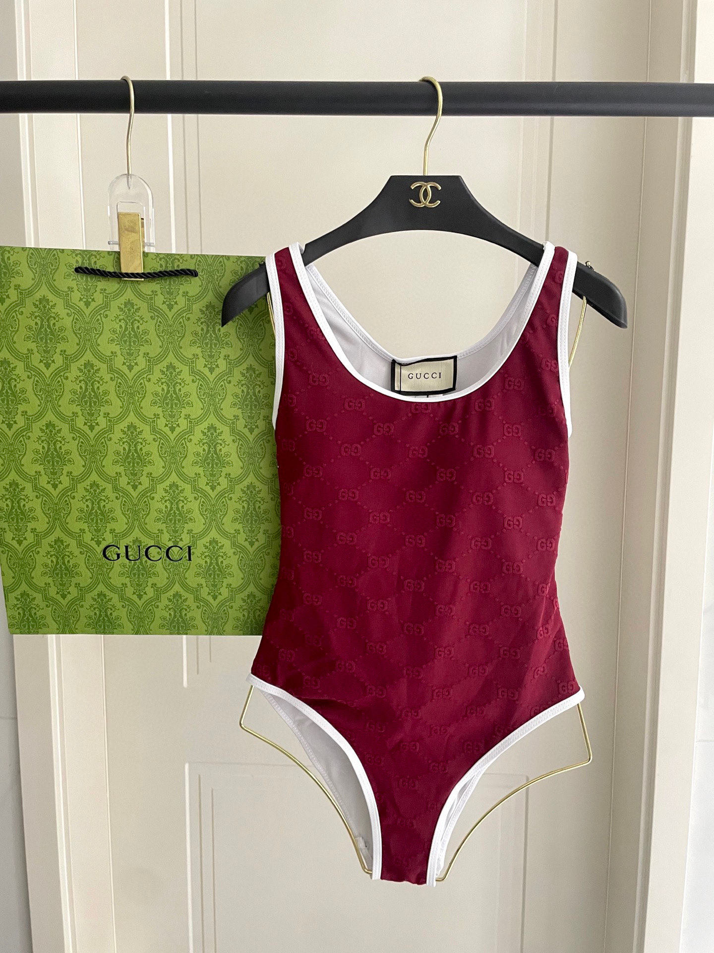  Gucci新款提花连体体式泳衣👙❤️😍🥰适合多种场景的游泳衣🏊‍♀️海边 游泳池 温泉 水上乐园 漂流