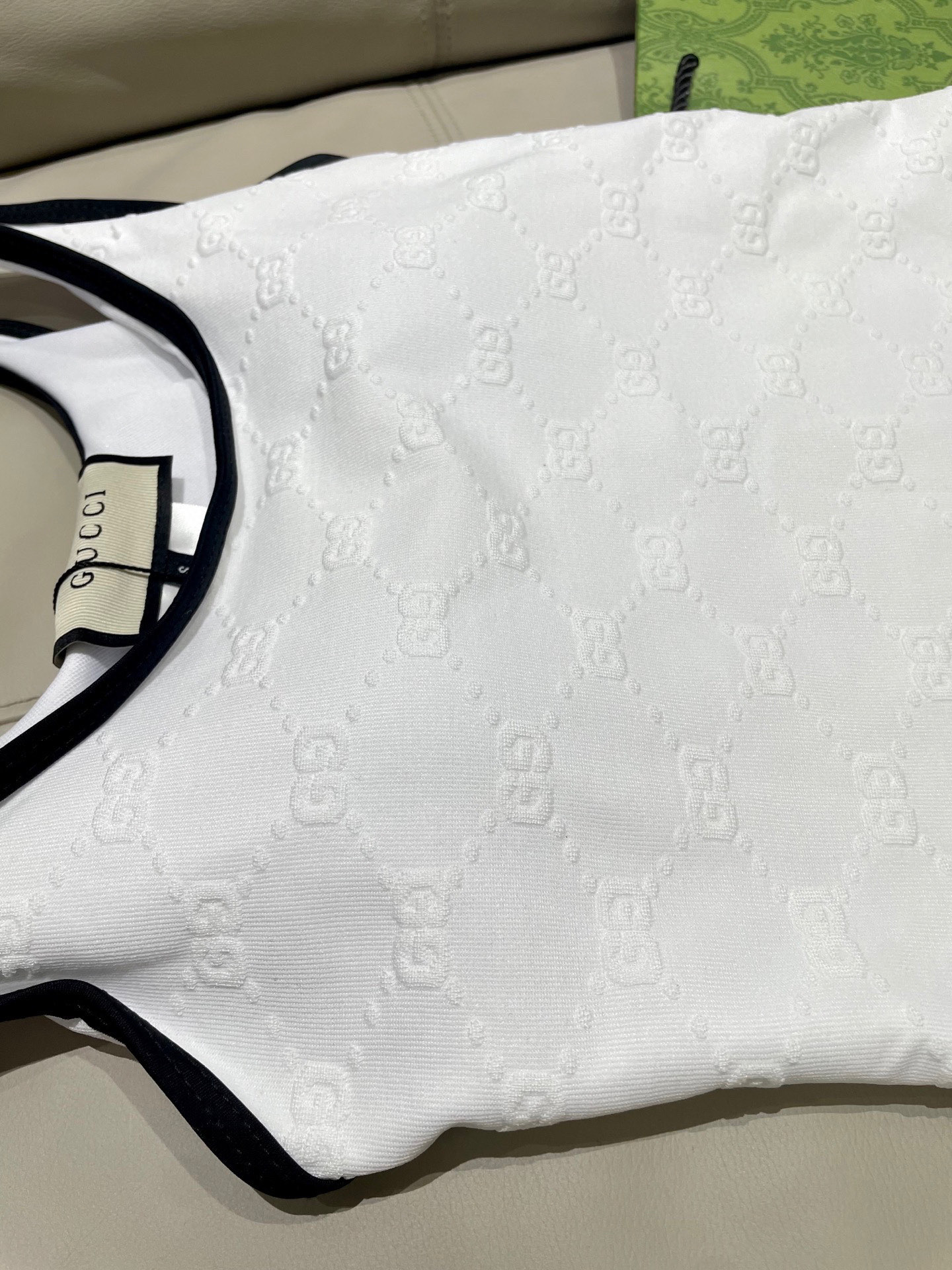  Gucci新款提花连体体式泳衣👙❤️😍🥰适合多种场景的游泳衣🏊‍♀️海边 游泳池 温泉 水上乐园 漂流