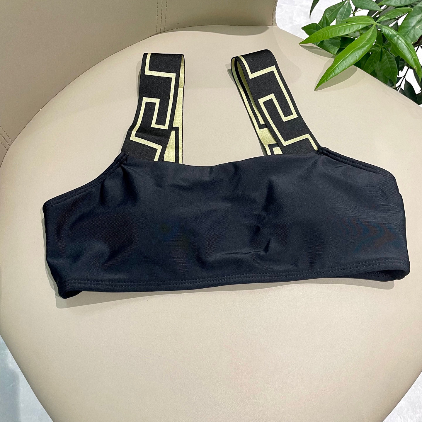  范思哲分体😍🥰适合多种场景的游泳衣🏊‍♀️海边 游泳池 温泉 水上乐园 漂流都可以😌内搭也完全可以 连