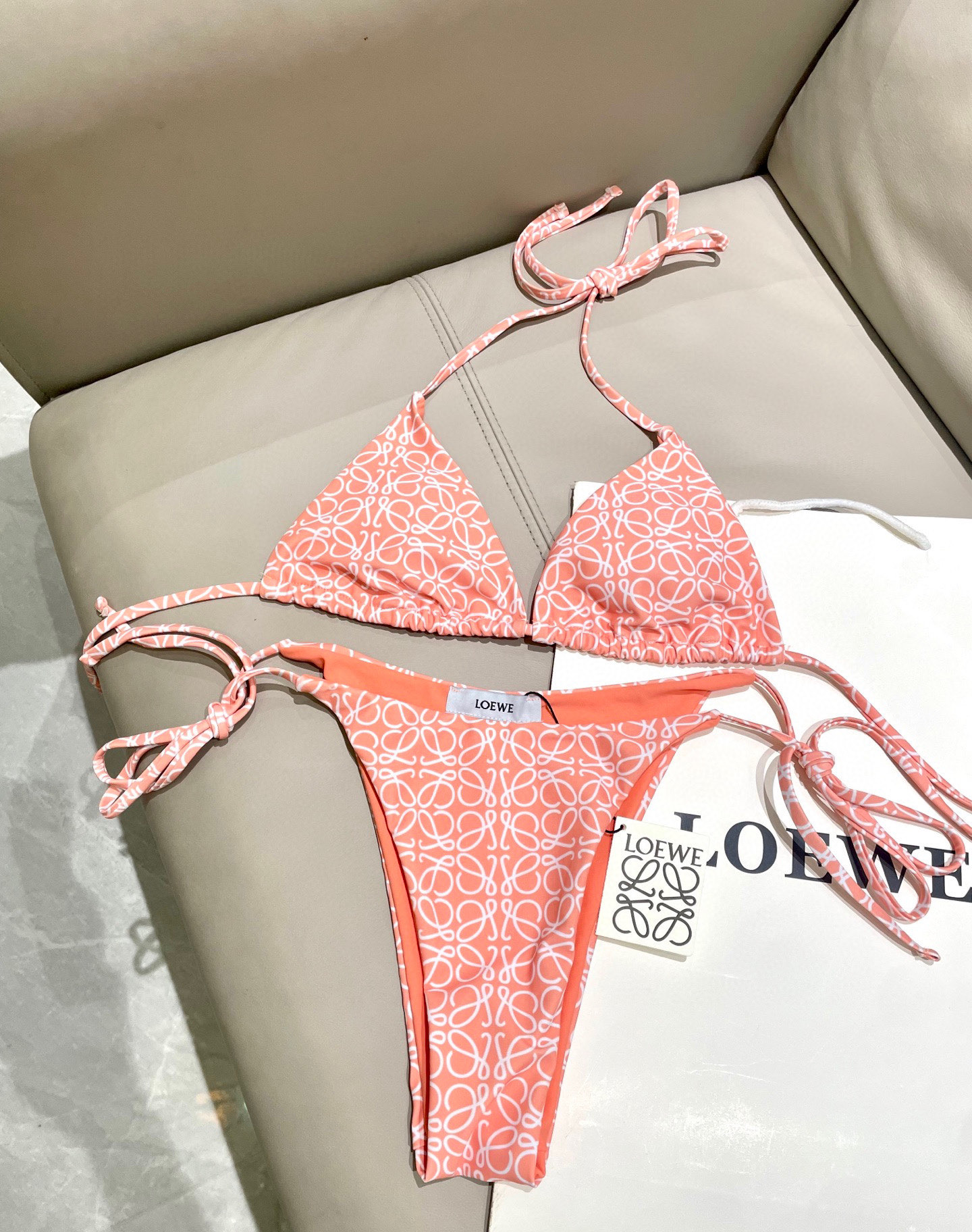  Lowe新款比基尼 适合多种场景的游泳衣🏊‍♀️海边 游泳池 温泉 水上乐园 漂流都可以😌内搭也完全可