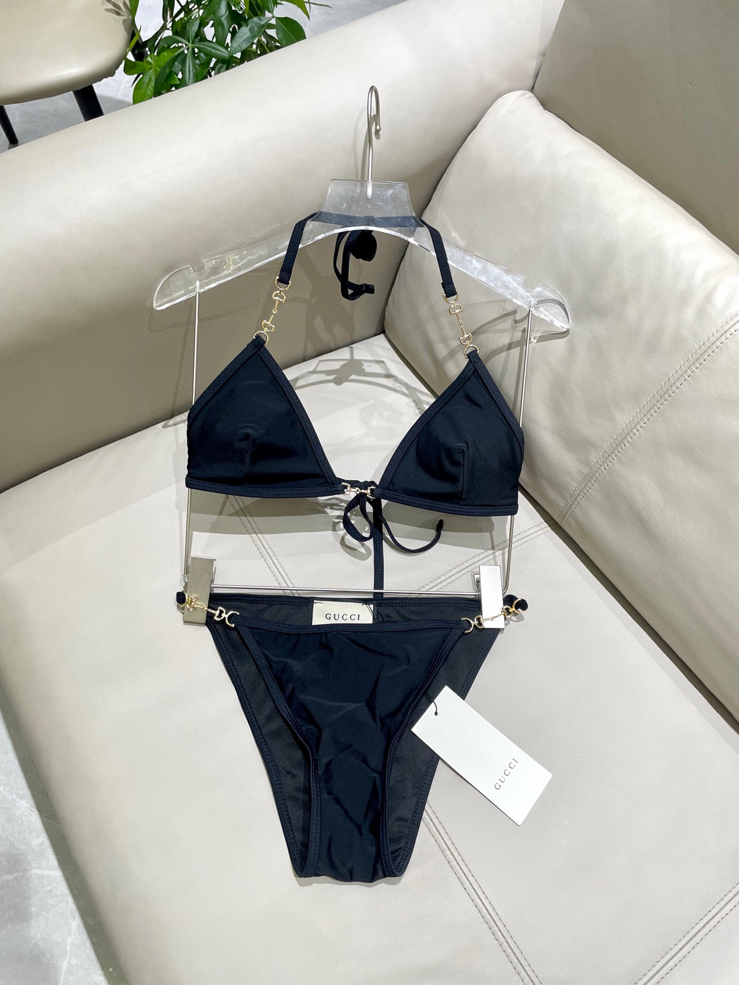  Gucci新款比基尼 😍🥰适合多种场景的游泳衣🏊‍♀️海边 游泳池 温泉 水上乐园 漂流都可以😌内搭也