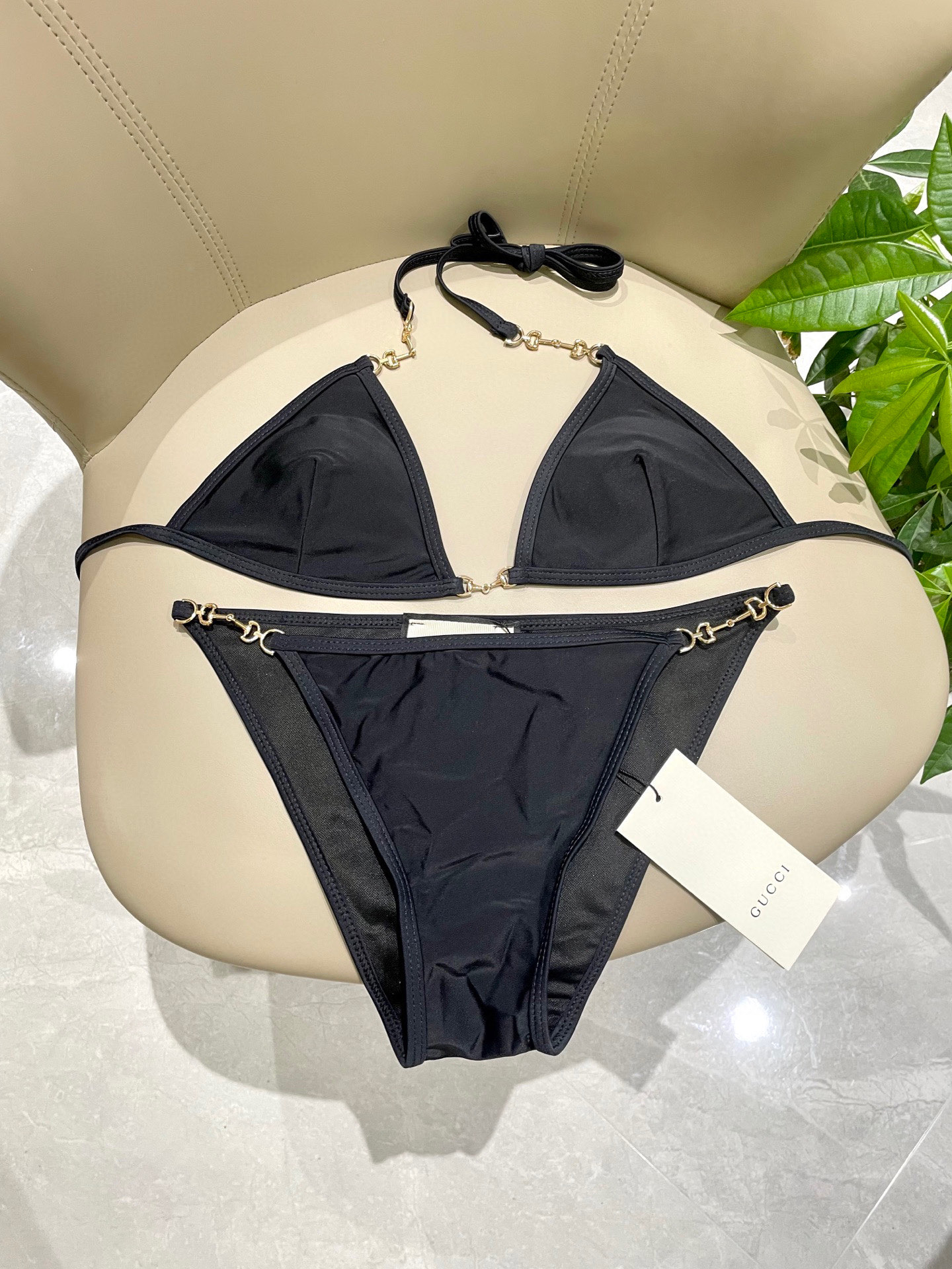  Gucci新款比基尼 😍🥰适合多种场景的游泳衣🏊‍♀️海边 游泳池 温泉 水上乐园 漂流都可以😌内搭也