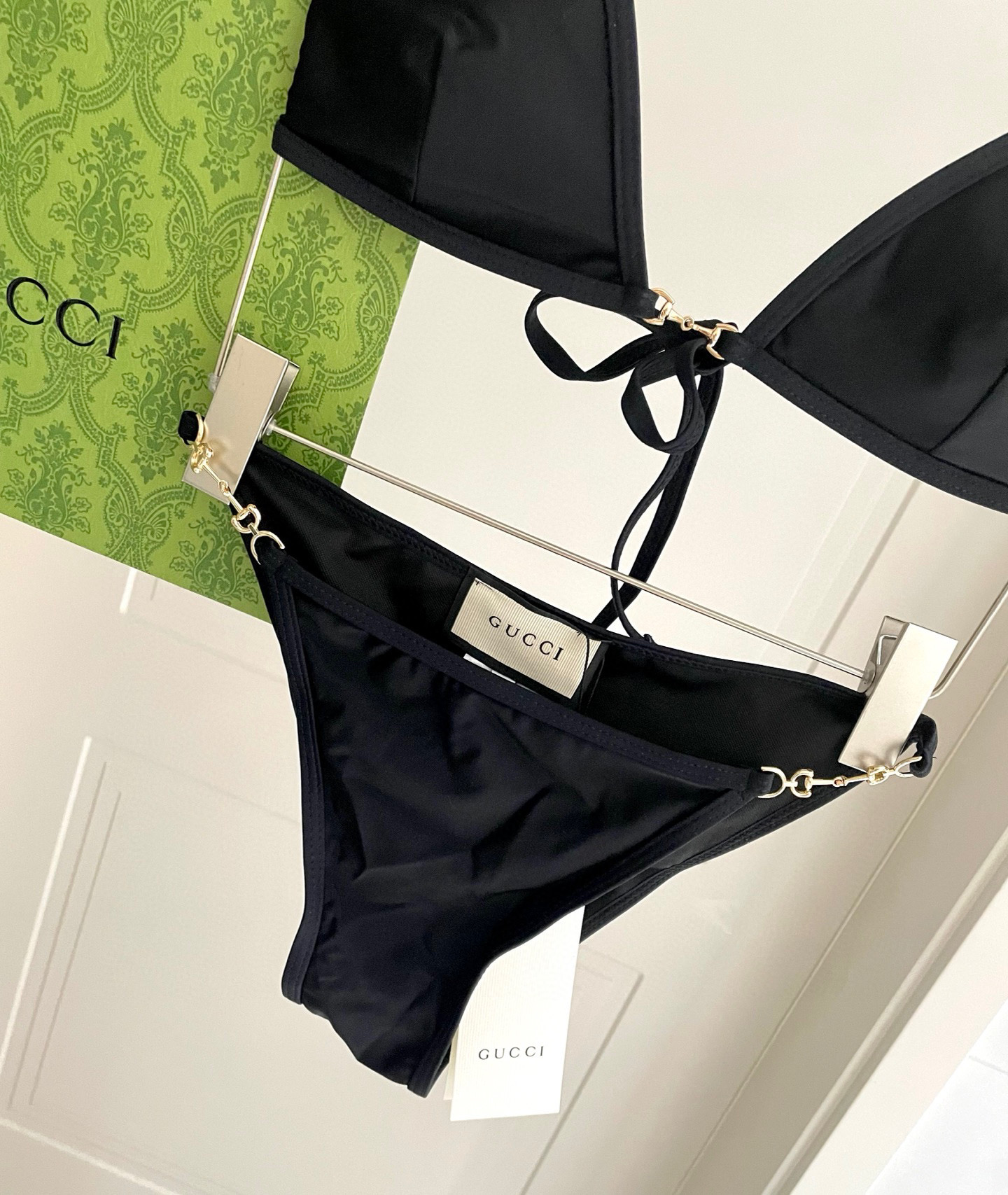  Gucci新款比基尼 😍🥰适合多种场景的游泳衣🏊‍♀️海边 游泳池 温泉 水上乐园 漂流都可以😌内搭也