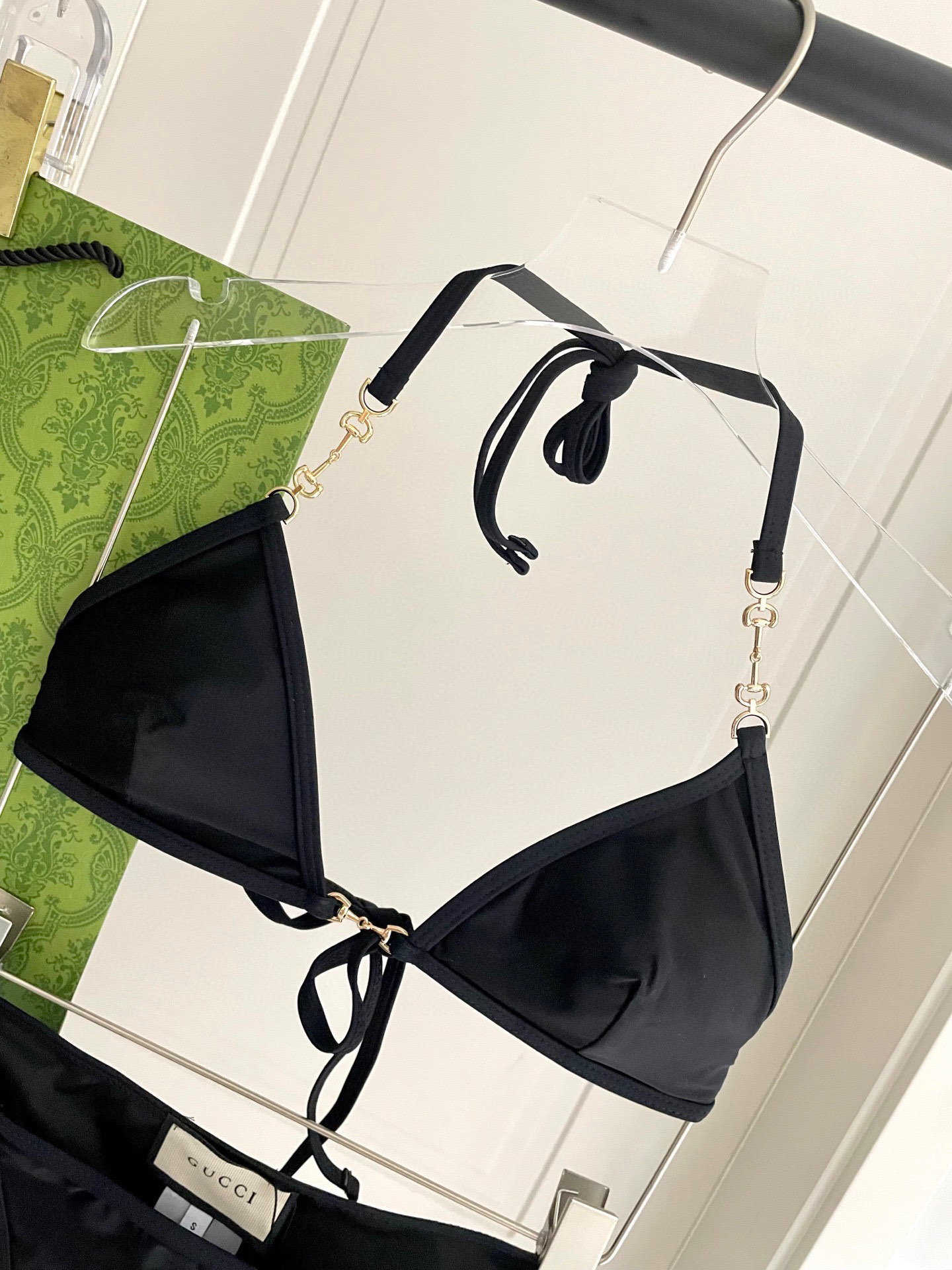  Gucci新款比基尼 😍🥰适合多种场景的游泳衣🏊‍♀️海边 游泳池 温泉 水上乐园 漂流都可以😌内搭也