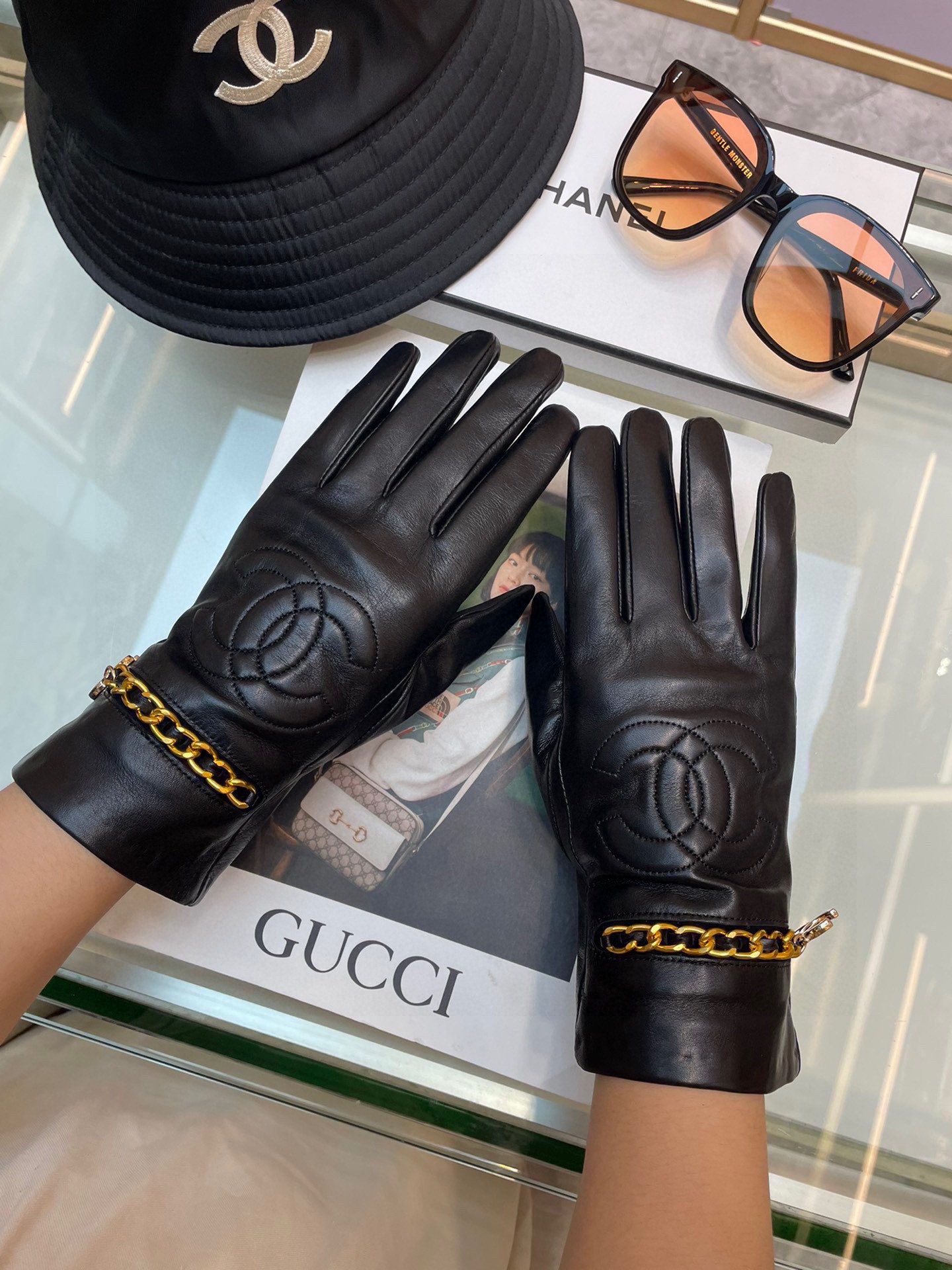  Chanel最新款原版手套 🧤采用进口羊皮皮 原单质量  官网同步女士新款高档羊皮手套🎉🔒🔒百分百选用