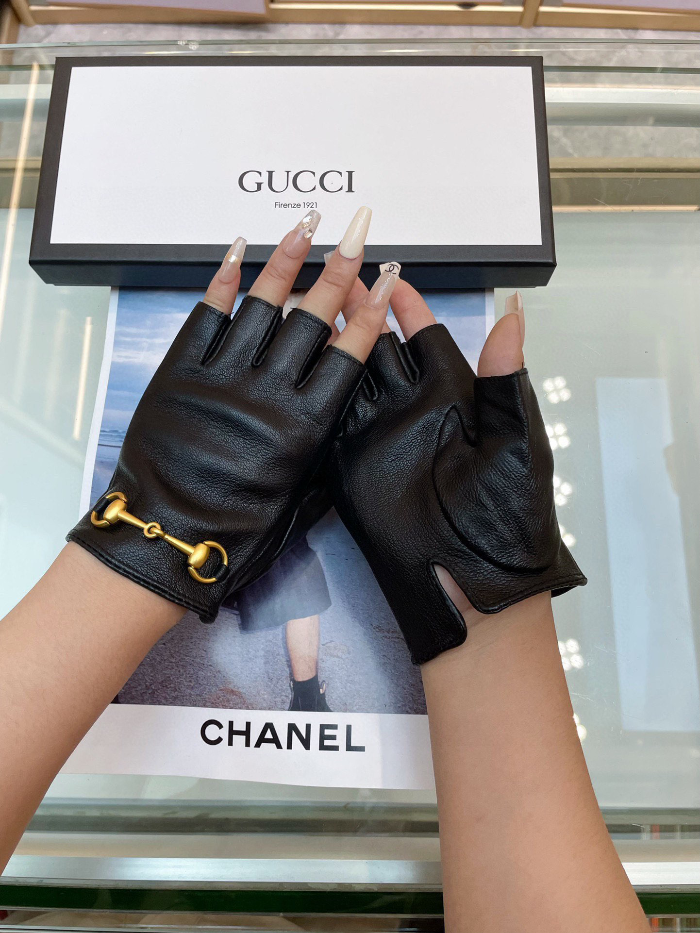  Gucci 欧洲新款🇫🇷【顶级原单】女士高档半指手套 💁💁💁百分百选用进口羊皮 皮质光滑细腻柔软 手感