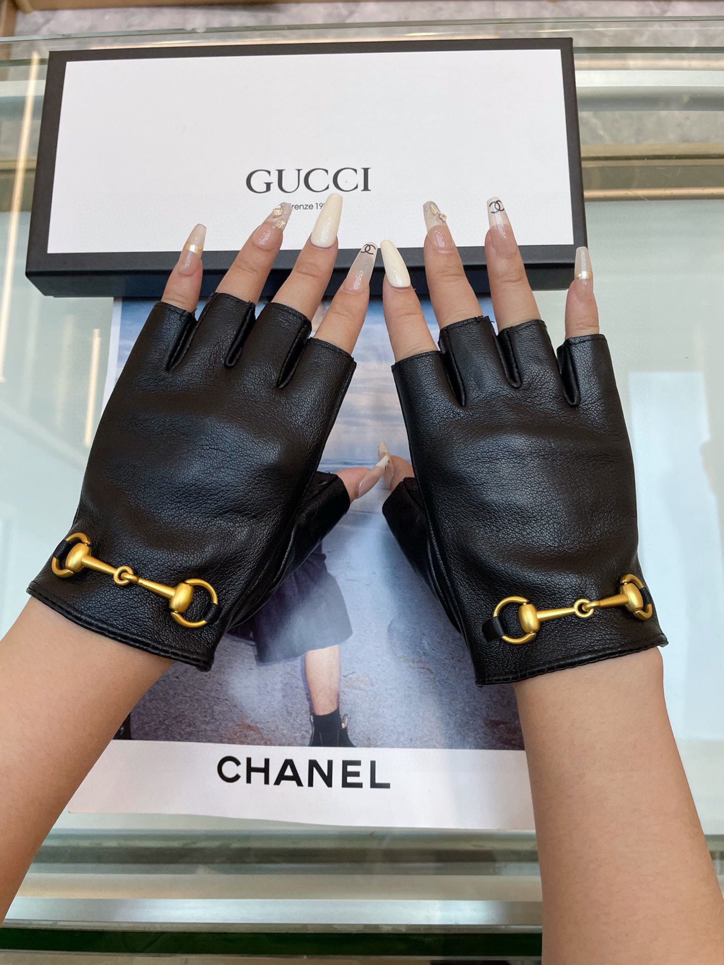  Gucci 欧洲新款🇫🇷【顶级原单】女士高档半指手套 💁💁💁百分百选用进口羊皮 皮质光滑细腻柔软 手感
