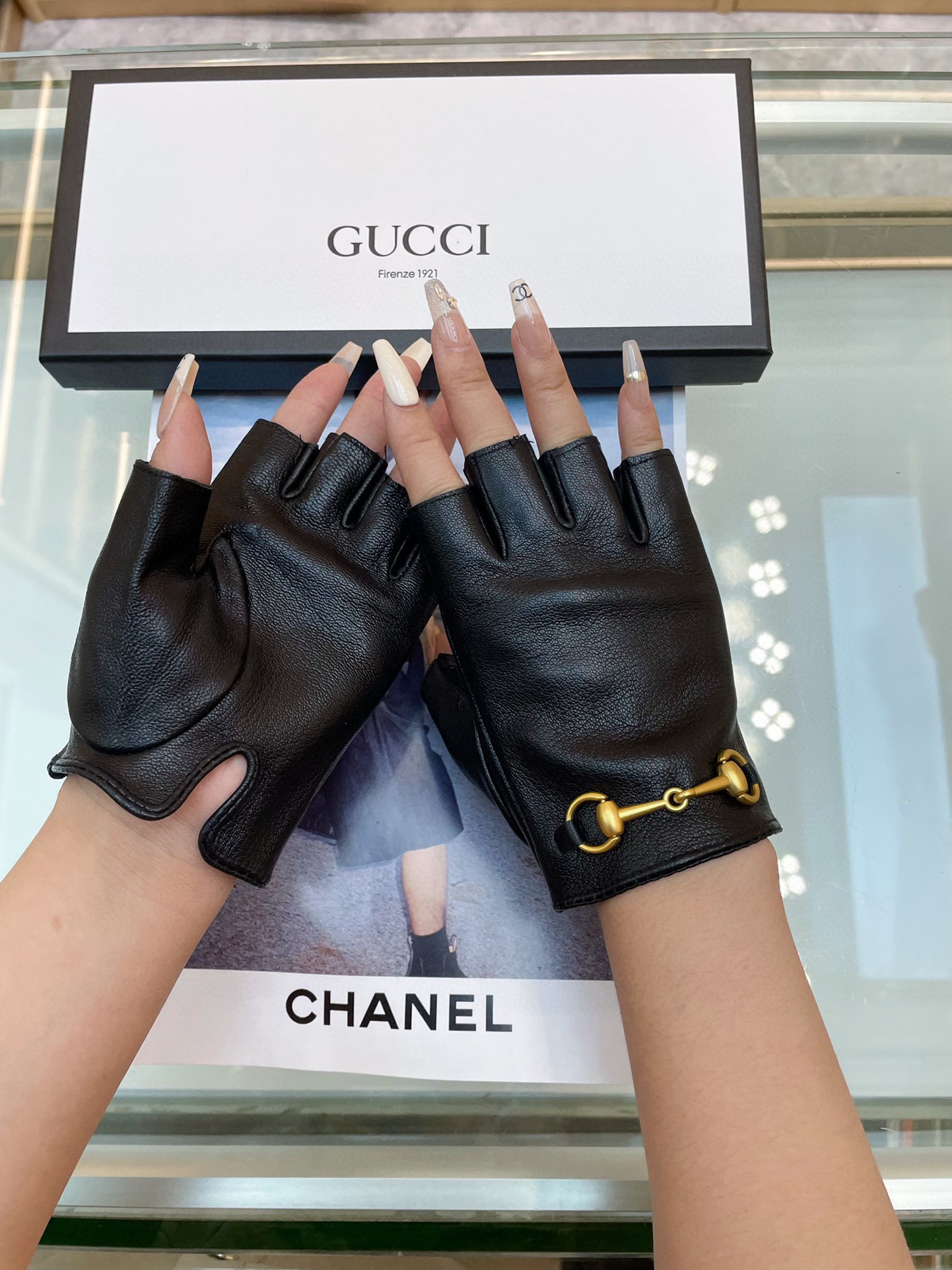  Gucci 欧洲新款🇫🇷【顶级原单】女士高档半指手套 💁💁💁百分百选用进口羊皮 皮质光滑细腻柔软 手感