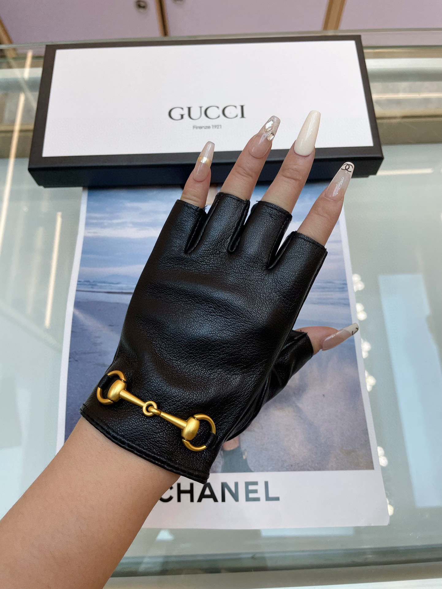  Gucci 欧洲新款🇫🇷【顶级原单】女士高档半指手套 💁💁💁百分百选用进口羊皮 皮质光滑细腻柔软 手感