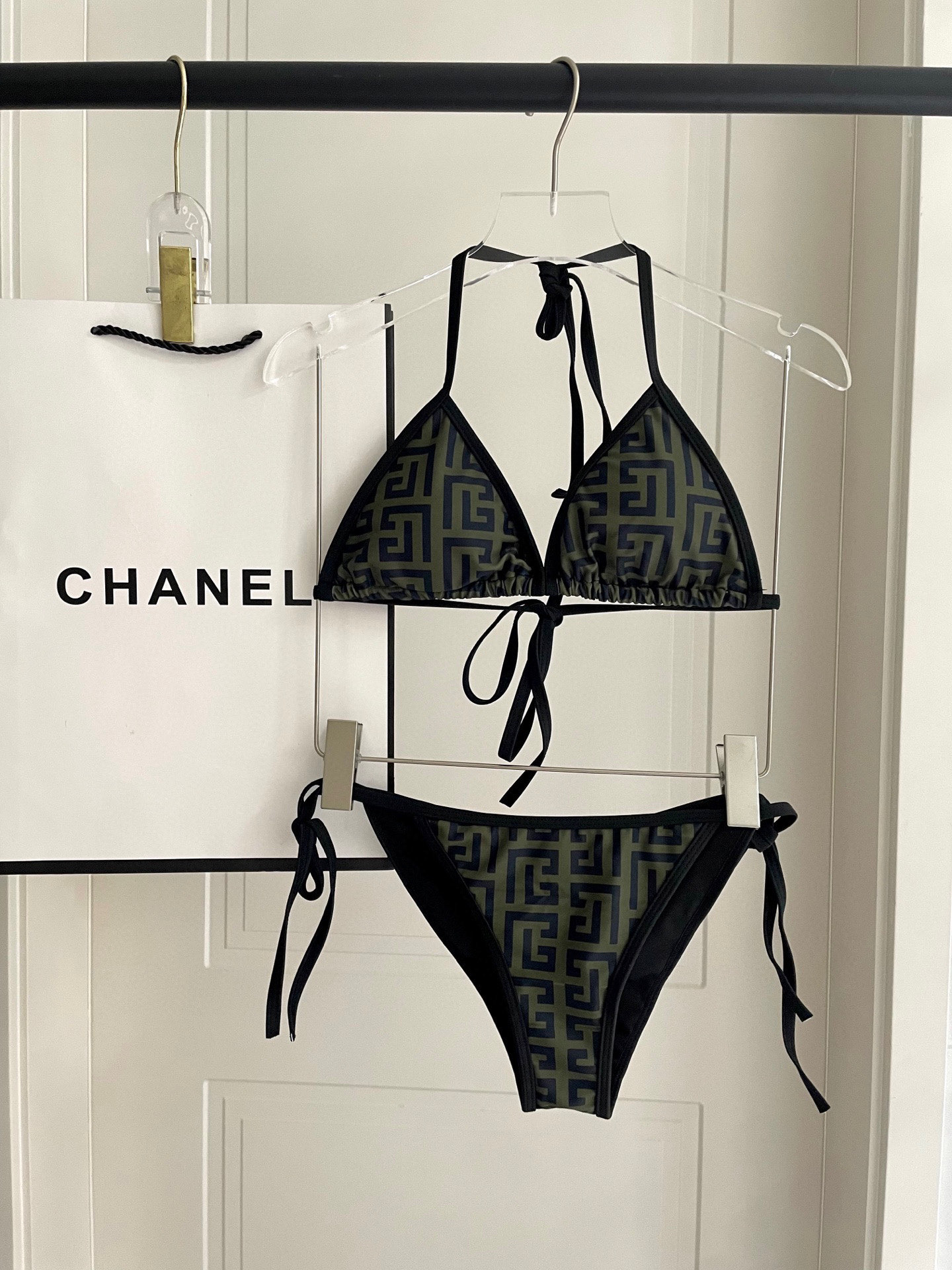 NO:377392,Balmain's new split swimsuit is suitable for swimsuits in various scenarios ♀ The beach, swimming pool, hot spring, water park, rafting can be worn inside and outside, and it is completely ok to wear. The fabric is breathable and comfortable. Quick-drying elastic swimsuits are more easy to clean. S M L Xl swimsuits, swimsuits, bikinis19860909巴尔曼新款分体式泳衣适合多种场景的游泳衣♀海边 游泳池 温泉 水上乐园 漂流都可以内搭外穿也完全可以 面料透气舒适.速干弹性的游泳衣更加帖肤易清洗 码数S M L Xl泳衣泳裤比基尼,泳衣，泳裤，比基尼,balmain,swimsuits,bikinis,accessory