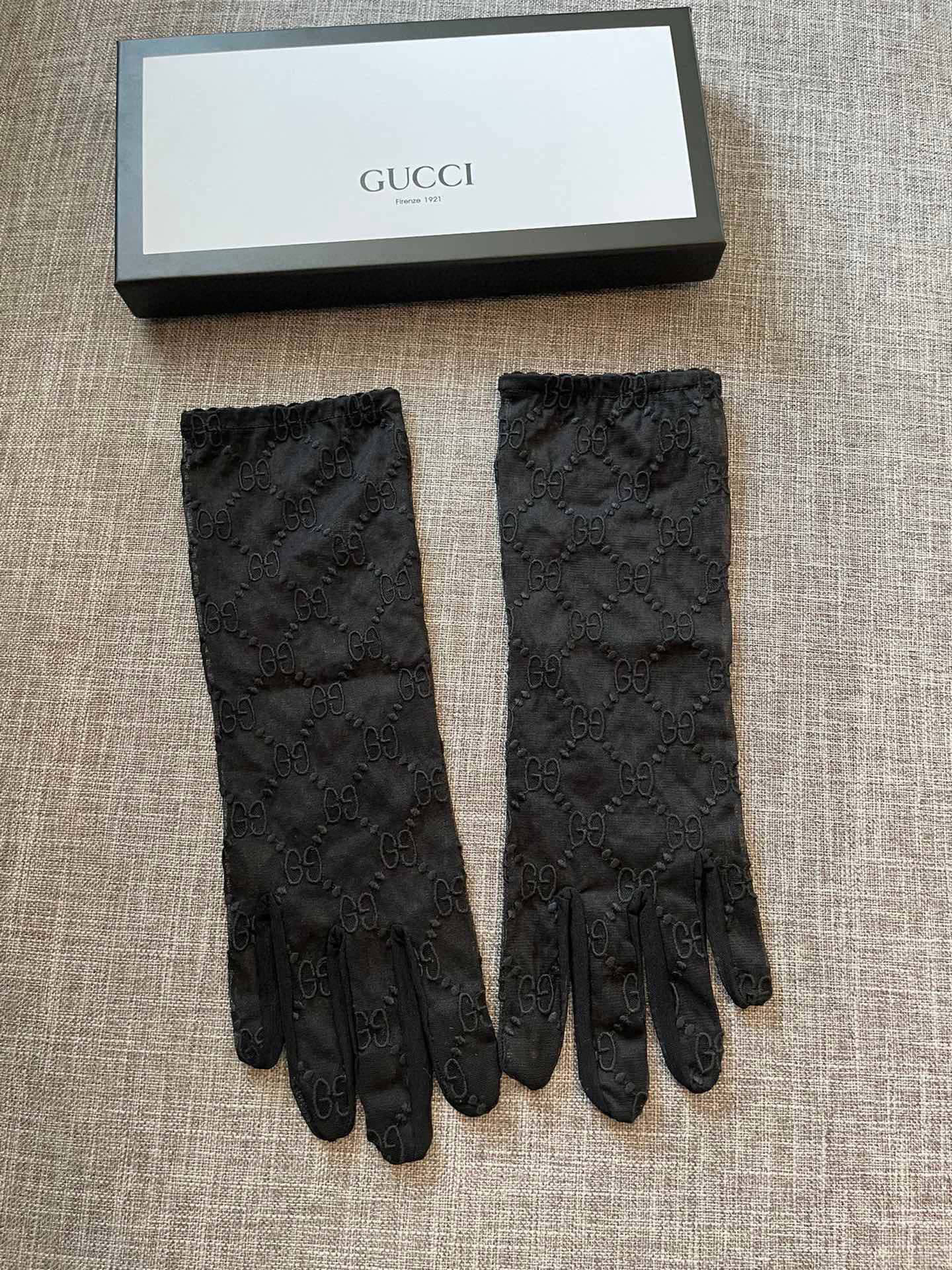 🔥🔥🔥爆款到货 Gucci蕾丝长款手套到货啦！！！耗时两个月终于现货啦🎺采用Gucci专用蕾丝网纱面料