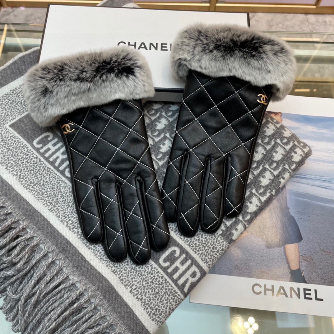  Chanel新款女士手套 一级羊皮  皮质超薄保暖舒适 柔软舒适 特显手型👏👏 质感超群 
   码数