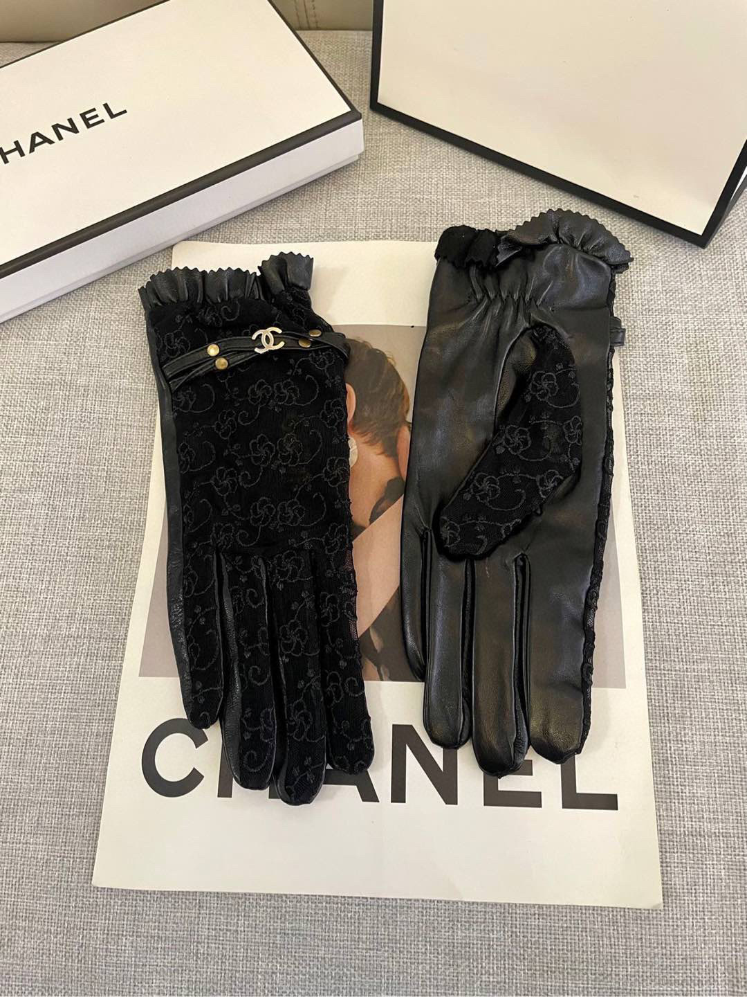  香奈儿～Chanel最新款蕾丝网纱时尚手套 女人味十足 🐰🌹均码