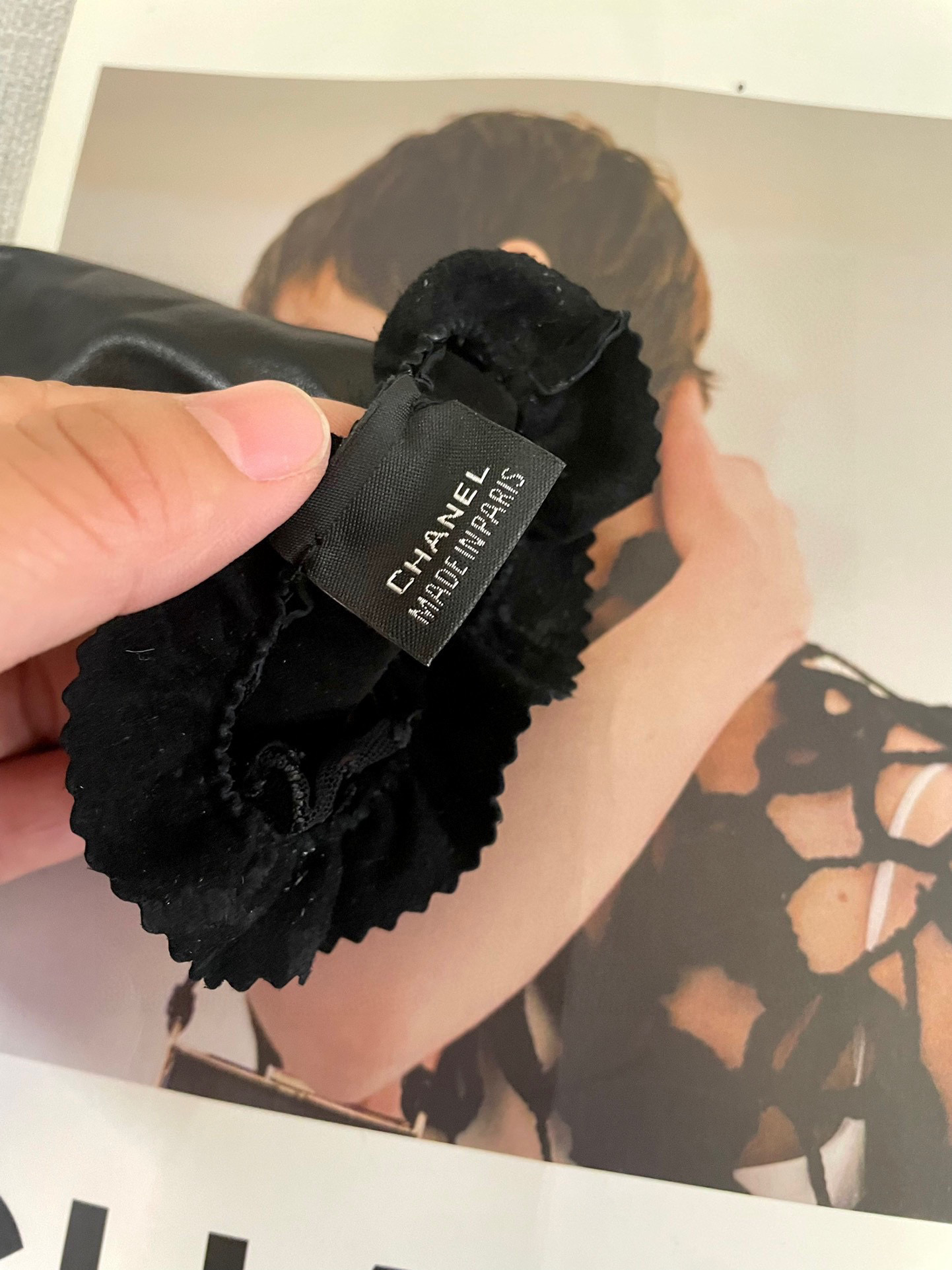  香奈儿～Chanel最新款蕾丝网纱时尚手套 女人味十足 🐰🌹均码