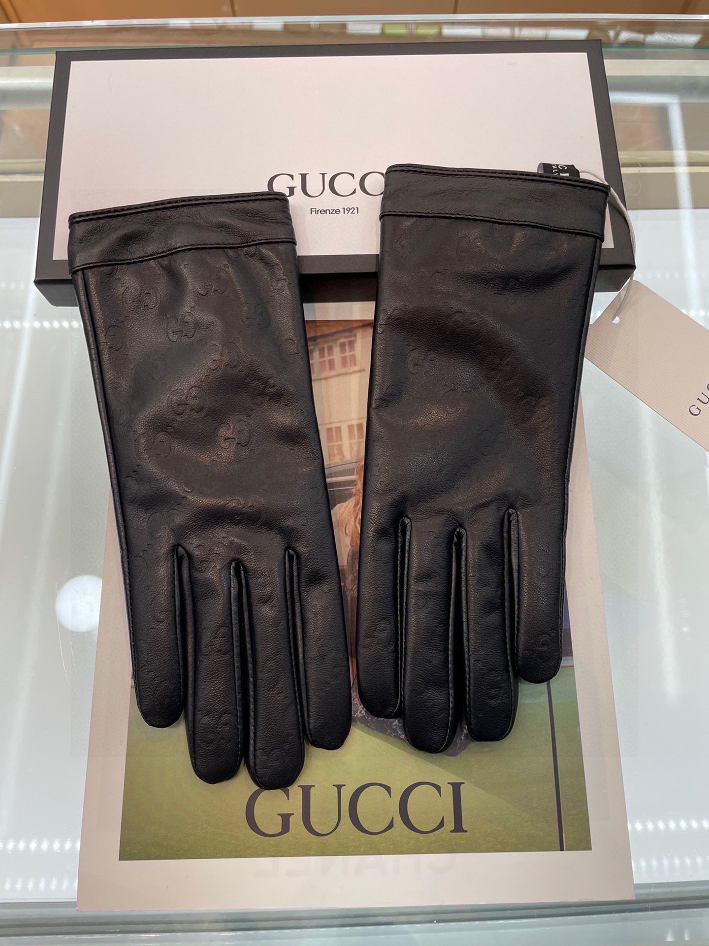   新款独家首发‼️古驰GUCCI‼️【原单品质】官网同步女士新款高档羊皮手套🎉🎉女神首选 不可错过💁