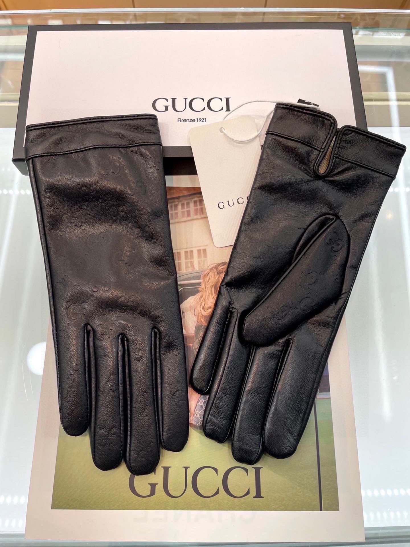    新款独家首发‼️古驰GUCCI‼️【原单品质】官网同步女士新款高档羊皮手套🎉🎉女神首选 不可错过💁