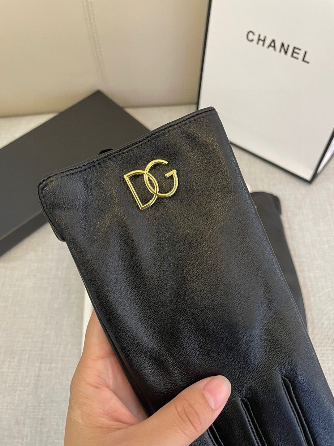  DG秋冬女手套👋🏻进口羊皮  皮质超薄柔软舒适  质感超群 码数 ML 