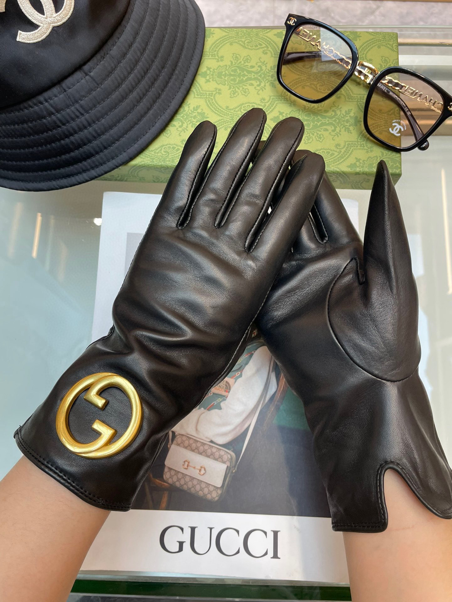  爆款到 Gucci🔥【顶级原单】官网同步女士新款高档羊皮手套🎉🔒🔒百分百选用进口小羊皮 内里羊绒 保暖