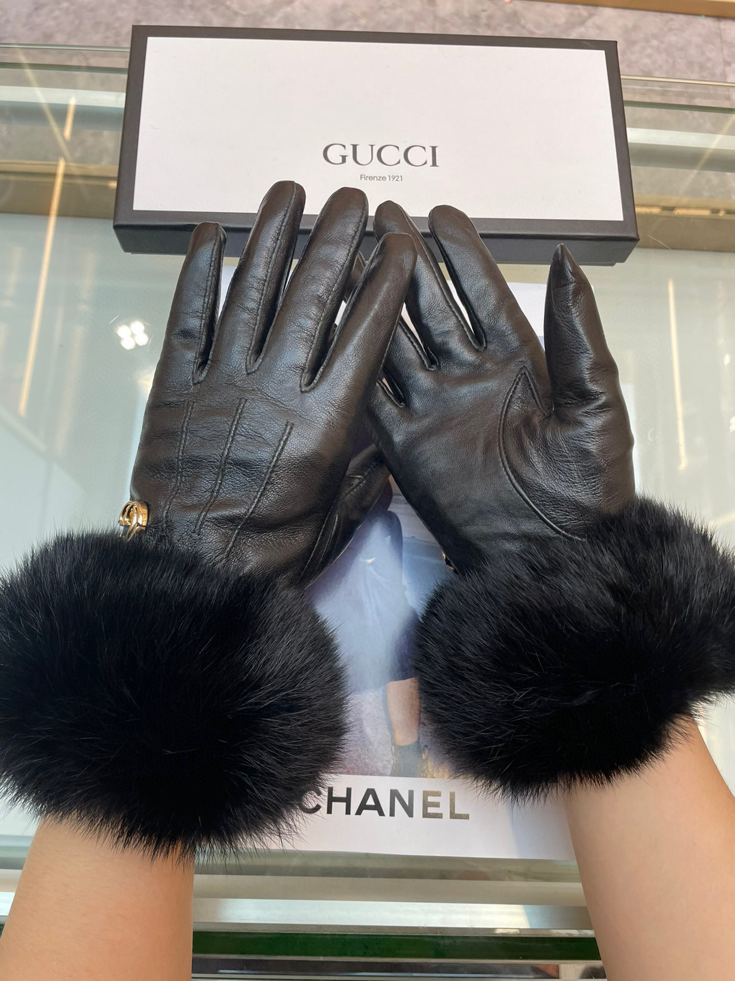   Gucci新款女士手套 一级羊皮  皮质超薄保暖舒适 柔软舒适 特显手型👏👏 质感超群 
   码数