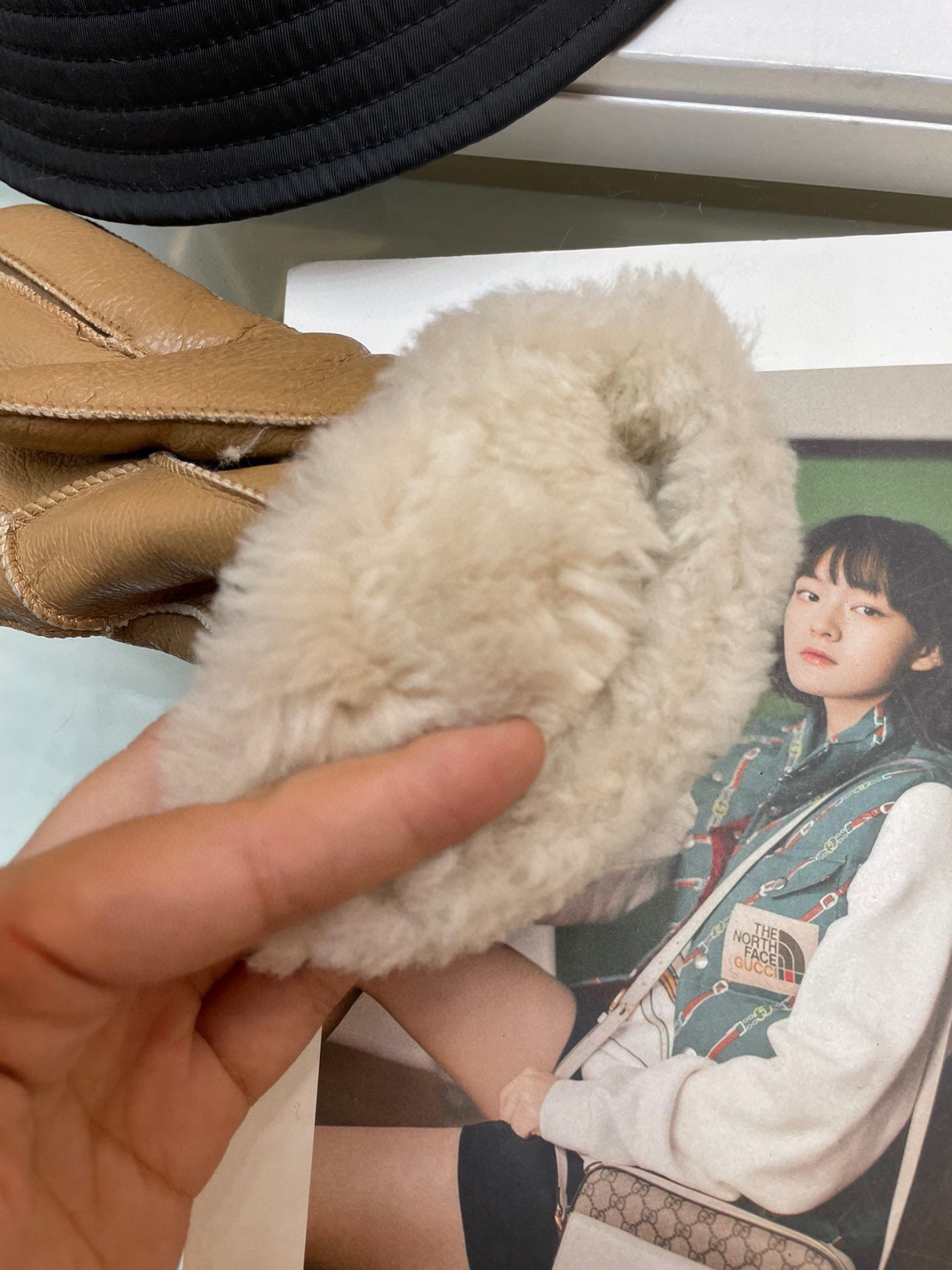 UGG女士手套冬季保暖羊皮毛一体 一秒即暖 华丽奢侈，送礼必备~~~~~上手图美极啦 小仙女必备💐💐