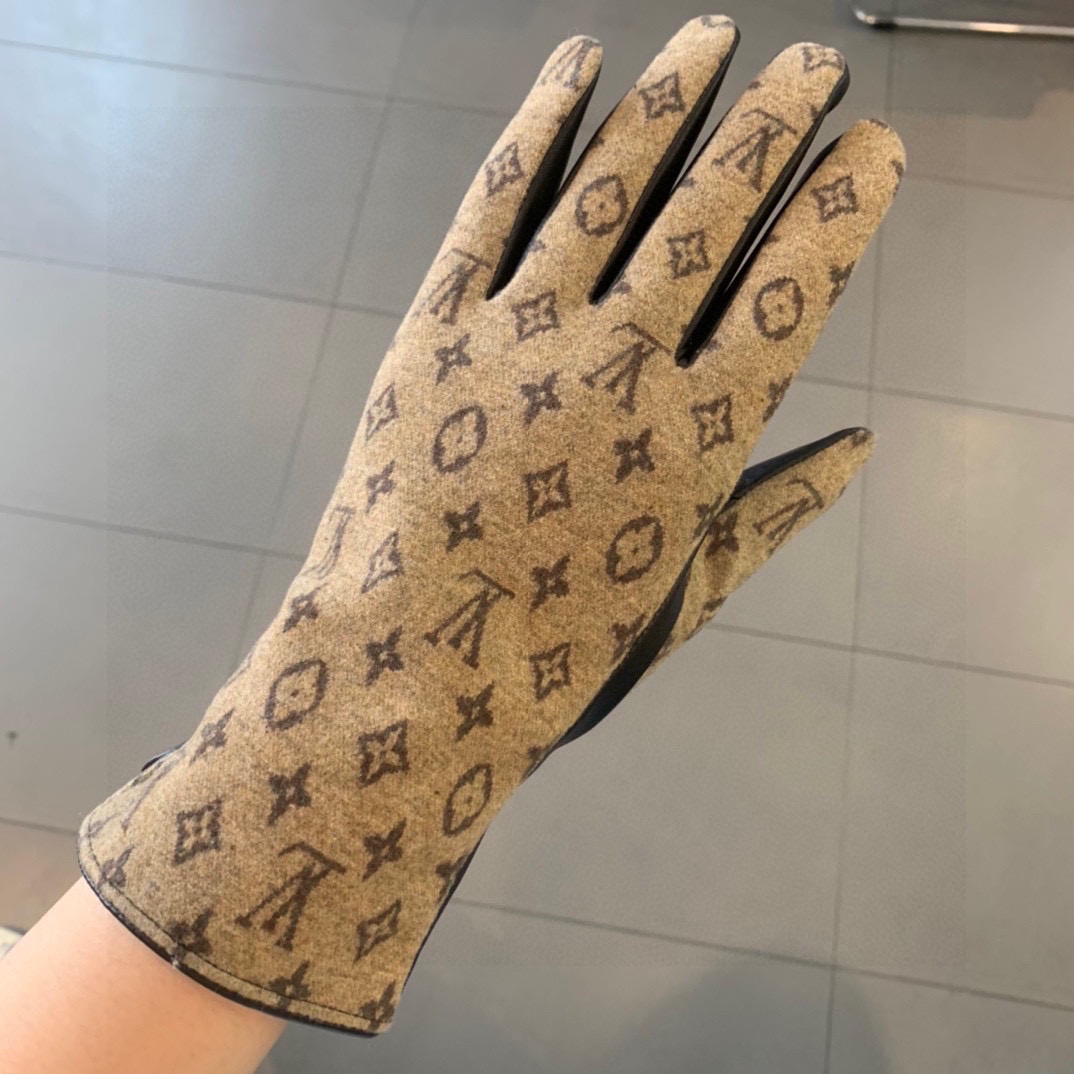 Lv， 【原单品质】官网同步女士新款高档提花布料搭配羊皮🎉🎉女神首选 不可错过💁💁👏👏羊绒内里保暖更佳 