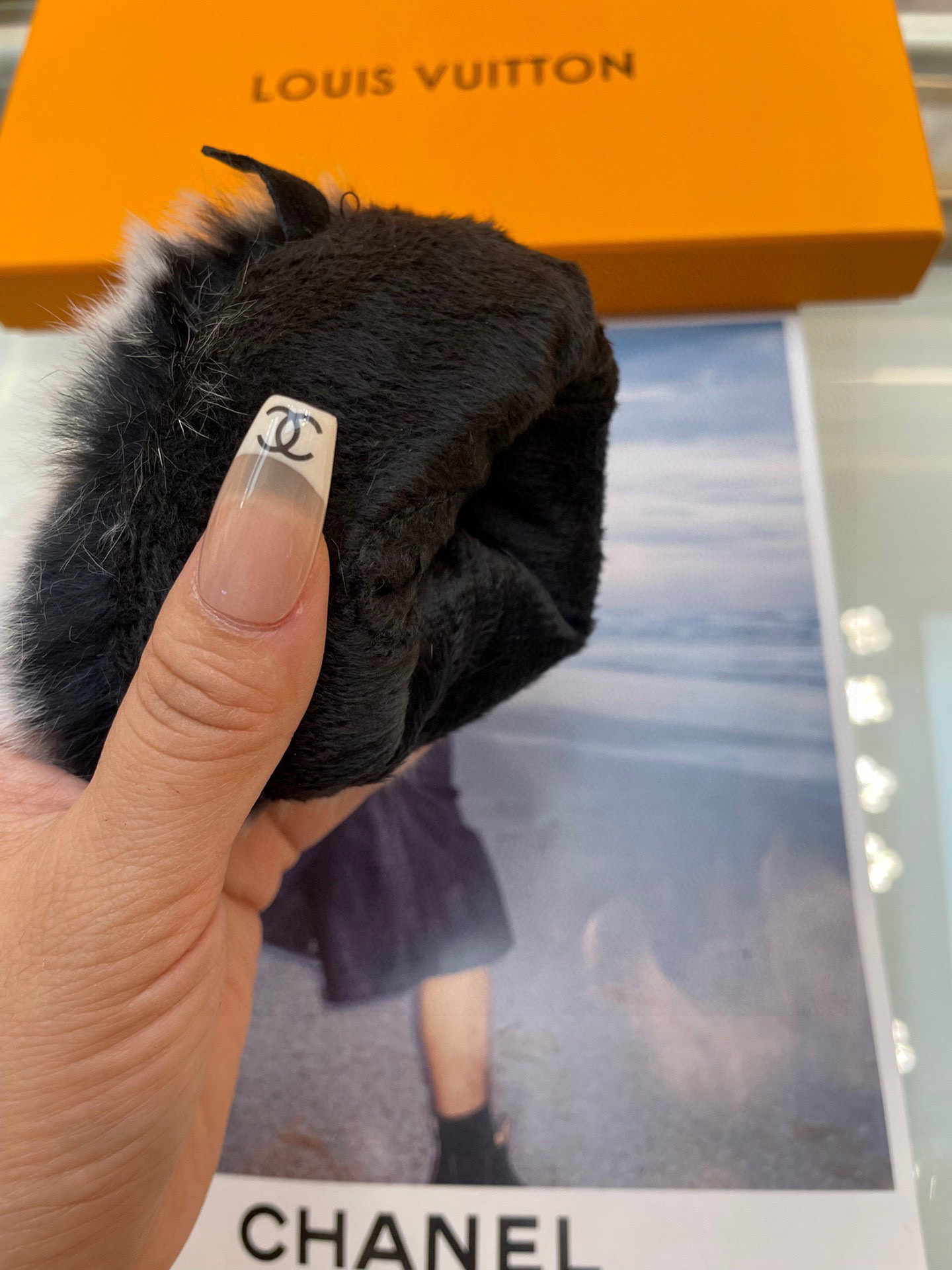 刺绣触屏女款手套LV【原单品质】官网同步女士新款高档羊皮手套🎉🎉女神首选 不可错过💁💁百分百选用进口羊皮