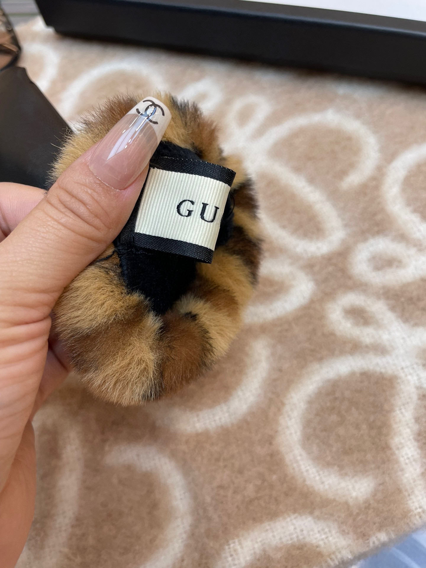 Gucci新款保暖女士手套 时尚保暖 柔软舒适
