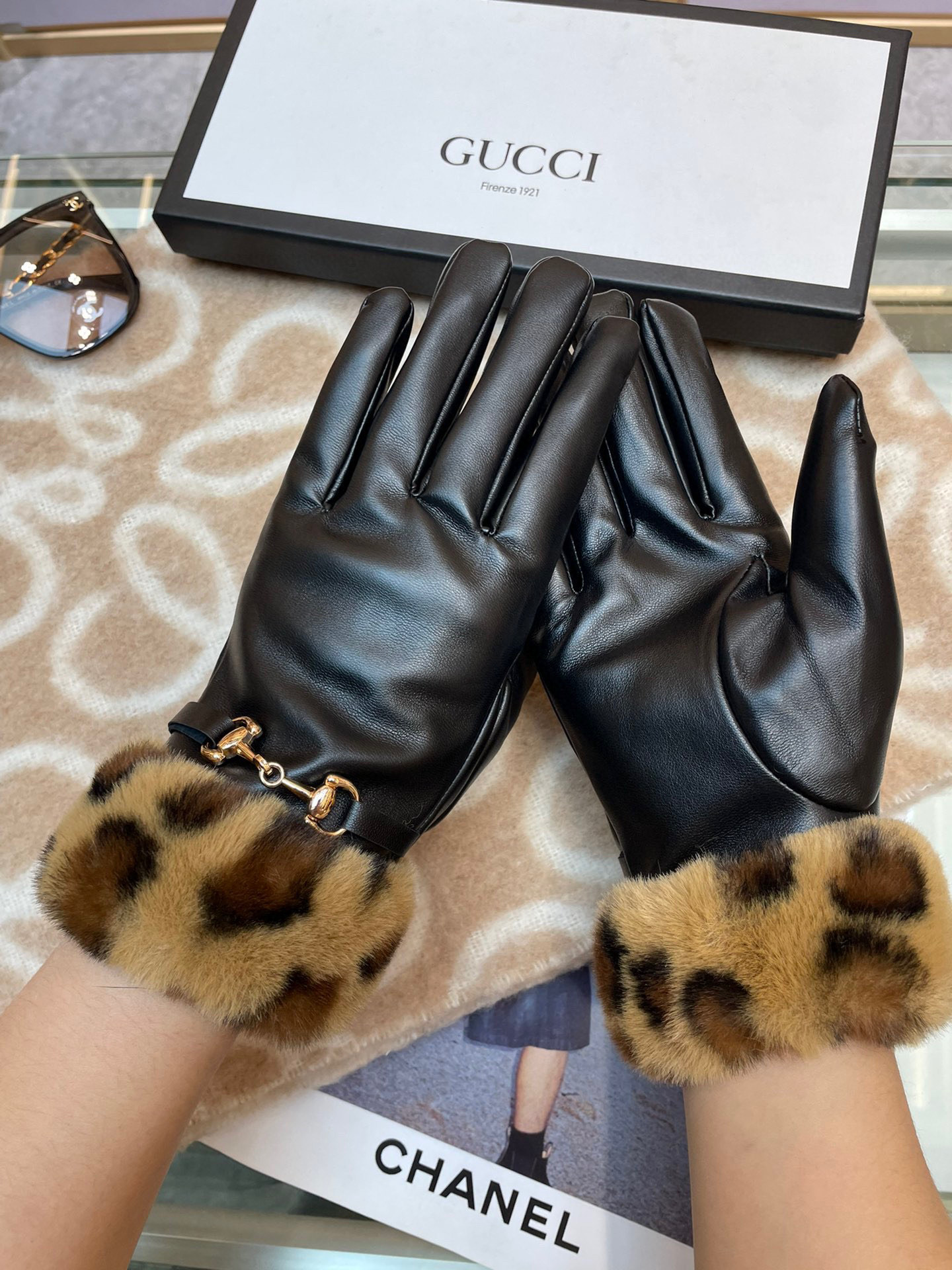 Gucci新款保暖女士手套 时尚保暖 柔软舒适