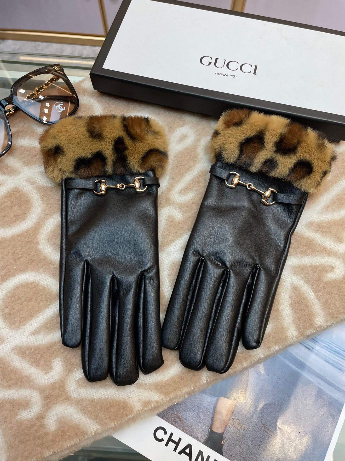 Gucci新款保暖女士手套 时尚保暖 柔软舒适