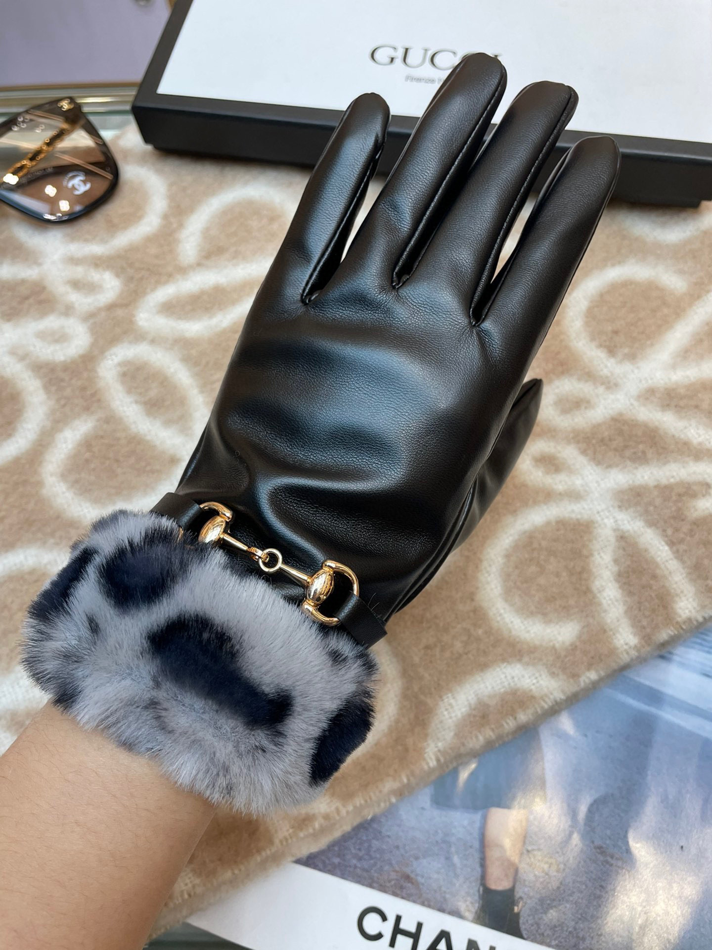 Gucci新款保暖女士手套 时尚保暖 柔软舒适