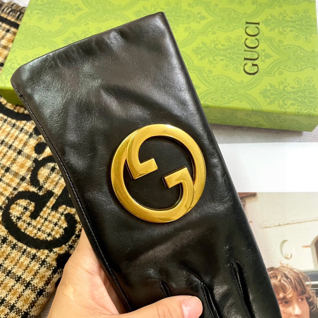 Gucci秋冬新款 大Logo装饰 奢华尽显。【顶级原单】官网同步女士新款高档羊皮手套🎉🔒🔒百分百选用进