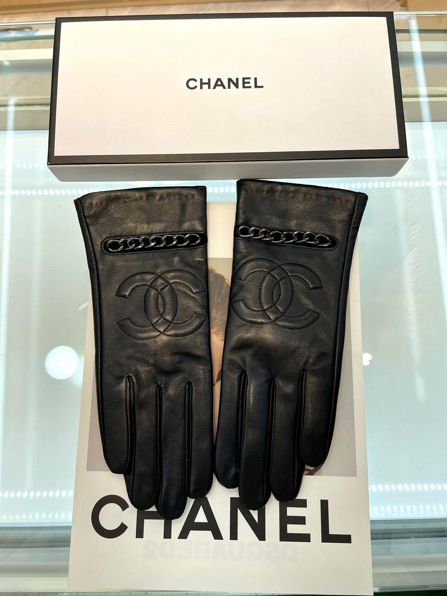 ‼️ Chanel爆款到 。【顶级原单】官网同步女士新款高档羊皮手套🎉🔒🔒百分百选用进口小羊皮 内里羊丝