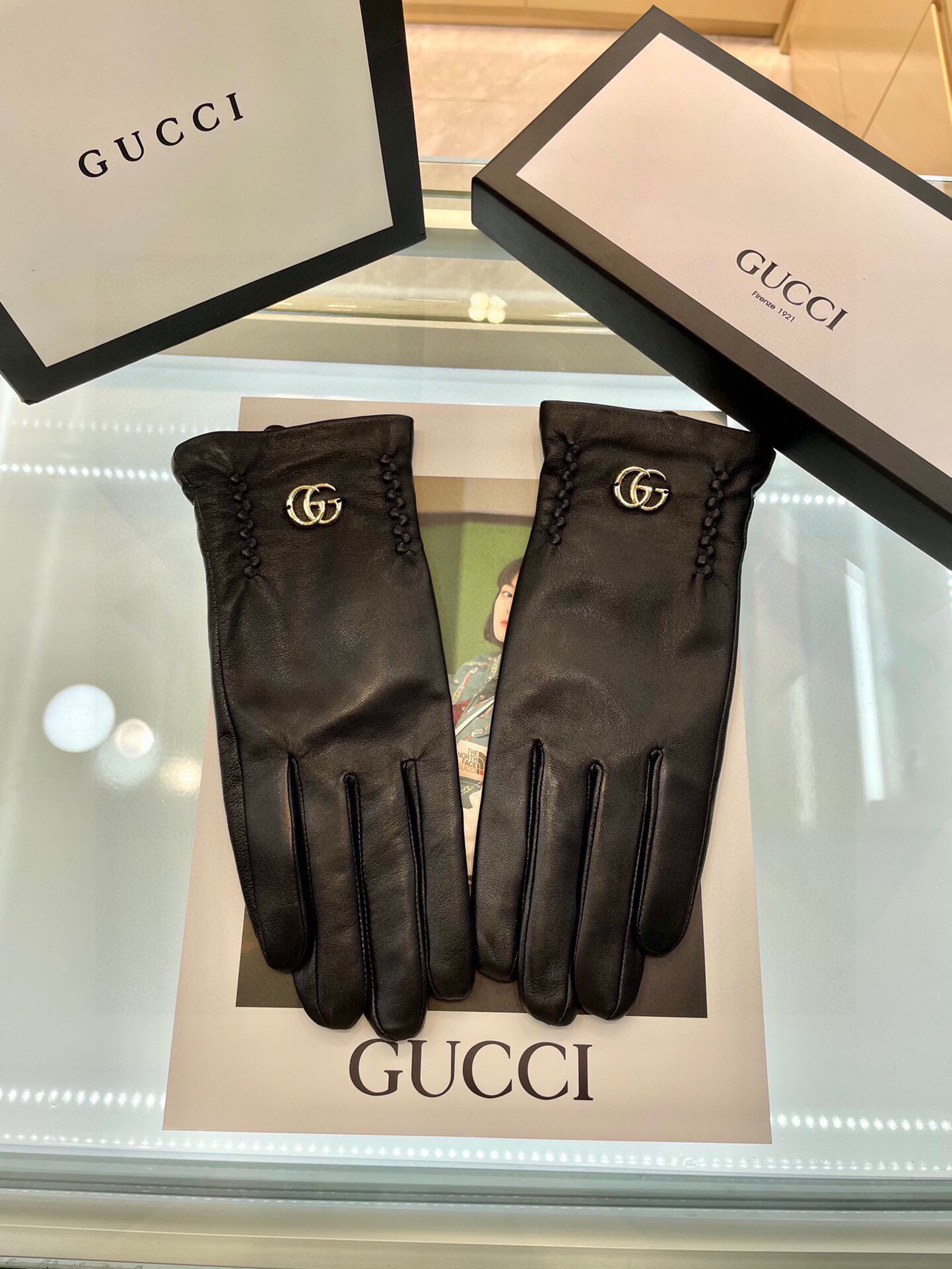 Gucci 秋冬女手套👋🏻国产一级羊皮 皮质超薄柔软舒适 质感超群 均码