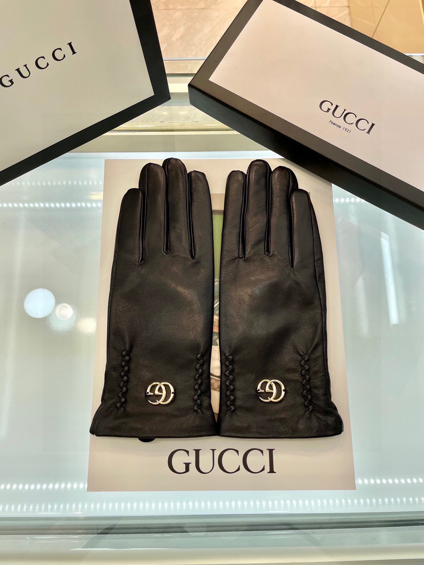 Gucci 秋冬女手套👋🏻国产一级羊皮 皮质超薄柔软舒适 质感超群 均码