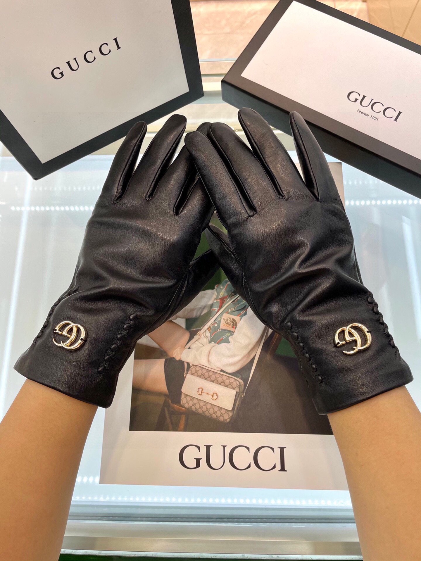Gucci 秋冬女手套👋🏻国产一级羊皮 皮质超薄柔软舒适 质感超群 均码