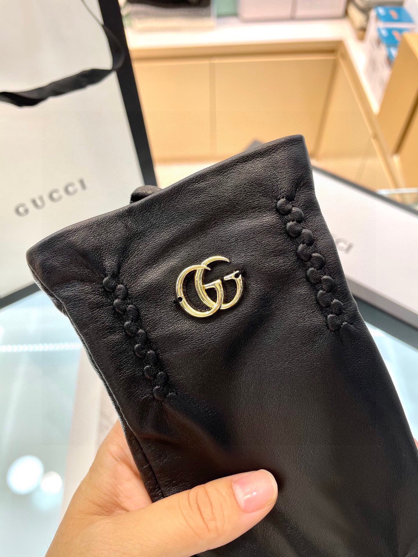 Gucci 秋冬女手套👋🏻国产一级羊皮 皮质超薄柔软舒适 质感超群 均码