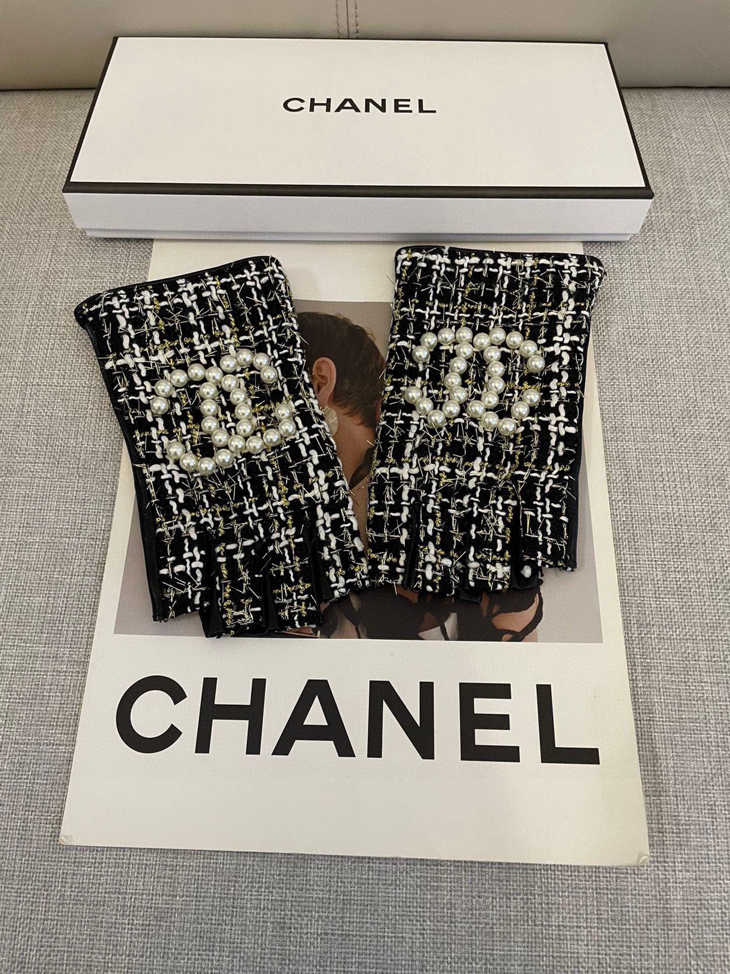 香奈儿Chanel‼️欧洲新款🇫🇷【顶级原单】女士高档半指手套 💁💁💁香奈儿御用毛呢手套 顶级做工💋任何