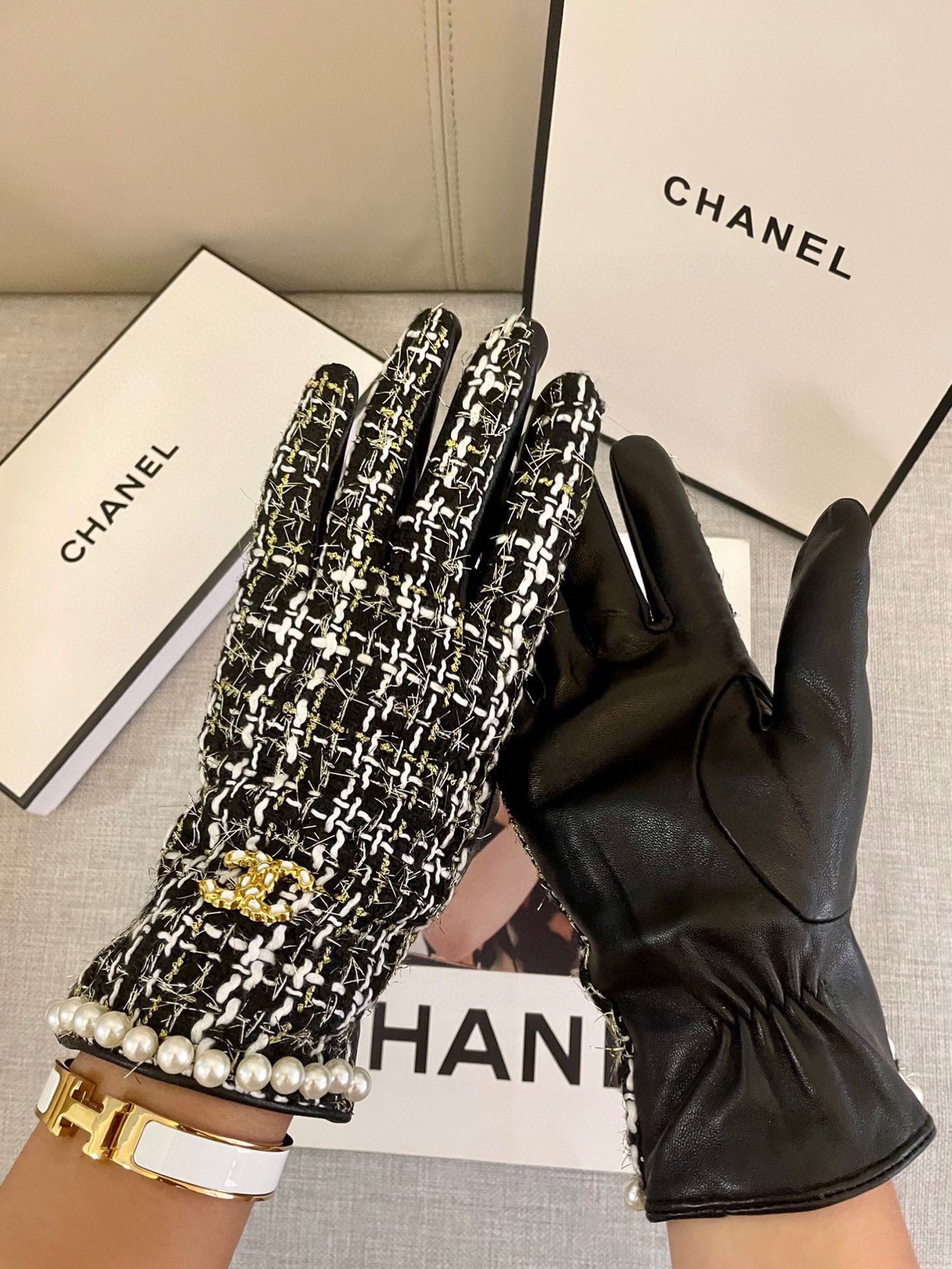 香奈儿Chanel‼️欧洲新款🇫🇷【顶级原单】女士高档半指手套 💁💁💁香奈儿御用毛呢手套 顶级做工💋任何