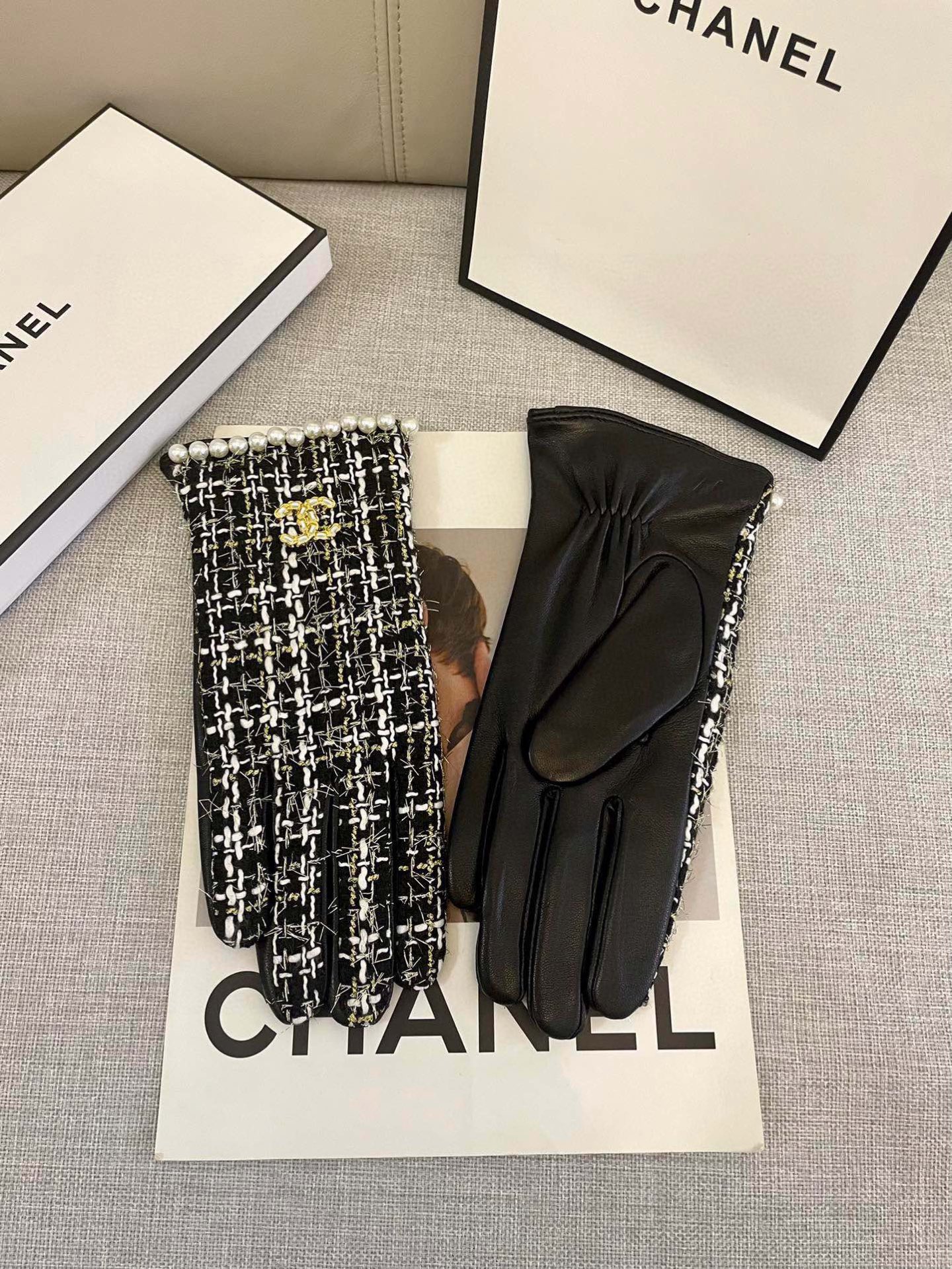 香奈儿Chanel‼️欧洲新款🇫🇷【顶级原单】女士高档半指手套 💁💁💁香奈儿御用毛呢手套 顶级做工💋任何