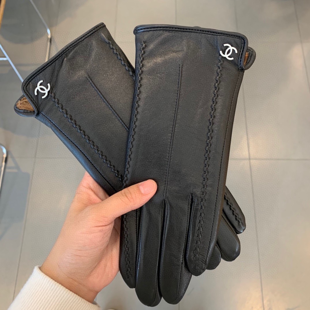 NO:618177,Chanel ~ Chanel's latest line terms, full touch screen gloves, made of imported goatskin, full of femininity, recommended style, with velvet lining, comfortable and warm ML gloves, gloves, chanel, chanel, sheepskin, gloves19860909香奈儿～Chanel最新线条款 全触屏手套,采用进口山羊皮,女人味十足 推荐款 ,内里加绒带起来既舒适又保暖 ML 手套,手套,chanel,chanel,sheepskin,gloves,accessory