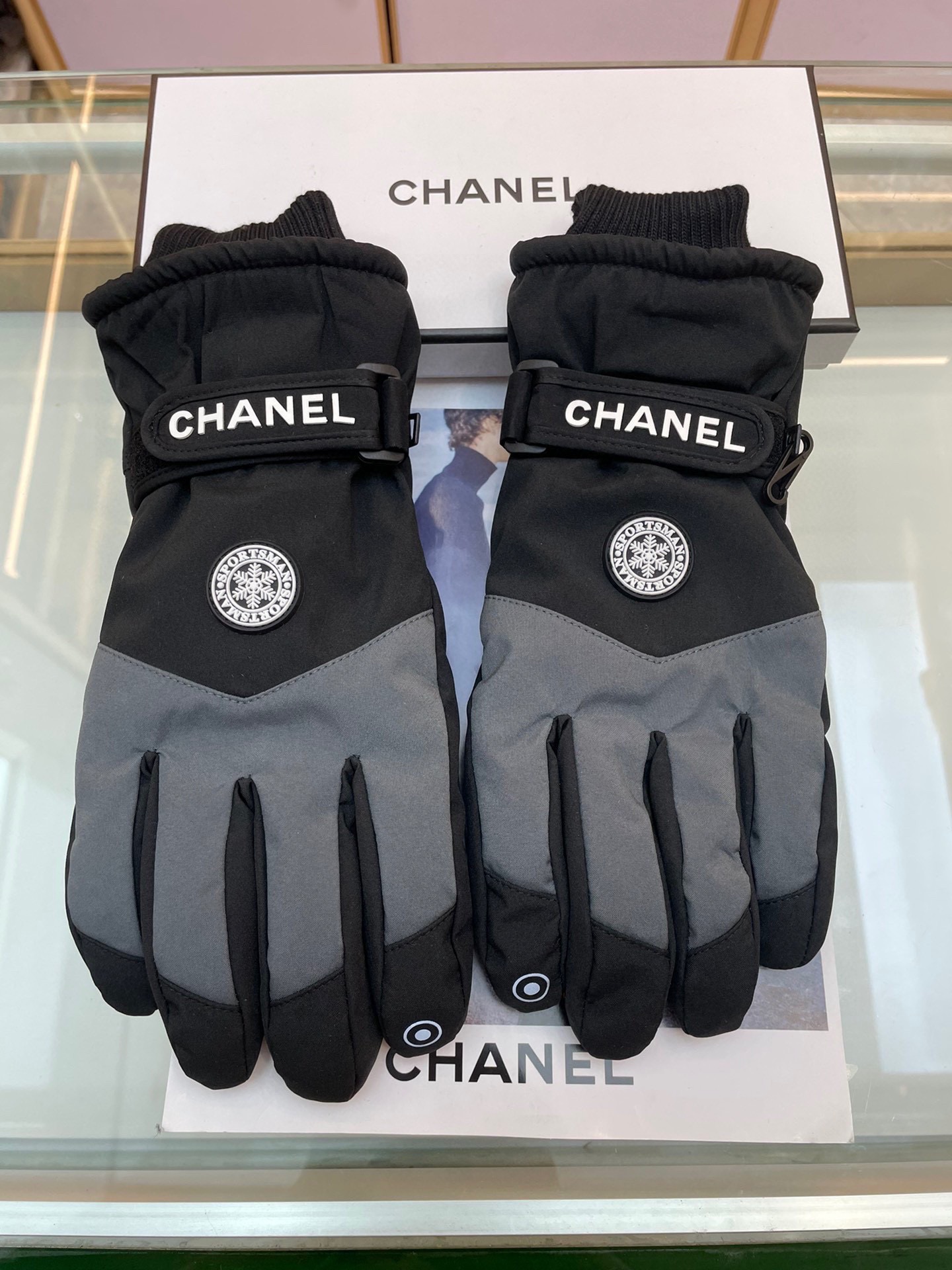 NO:659874,60 Chanel's new men's ski gloves, warm and comfortable, size, one-size-fits-all gloves, gloves, chanel, gloves1986090960 香奈儿新款滑雪男士手套 保暖舒适 码数 均码手套,手套,chanel,gloves,accessory