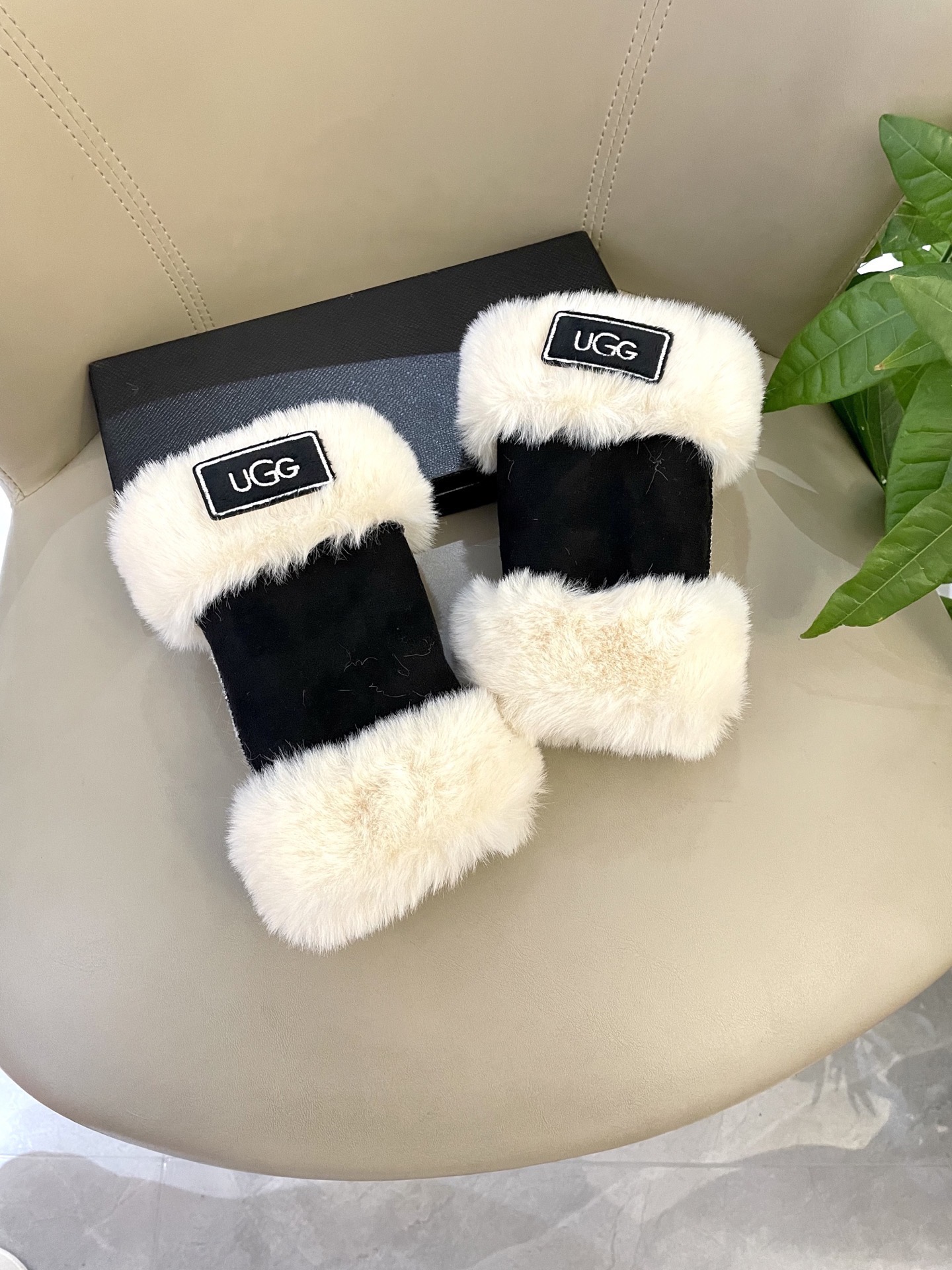 _d_j9sk_u9BKeZ45Jqi5hZY7VI7MqnufLvcohLyA