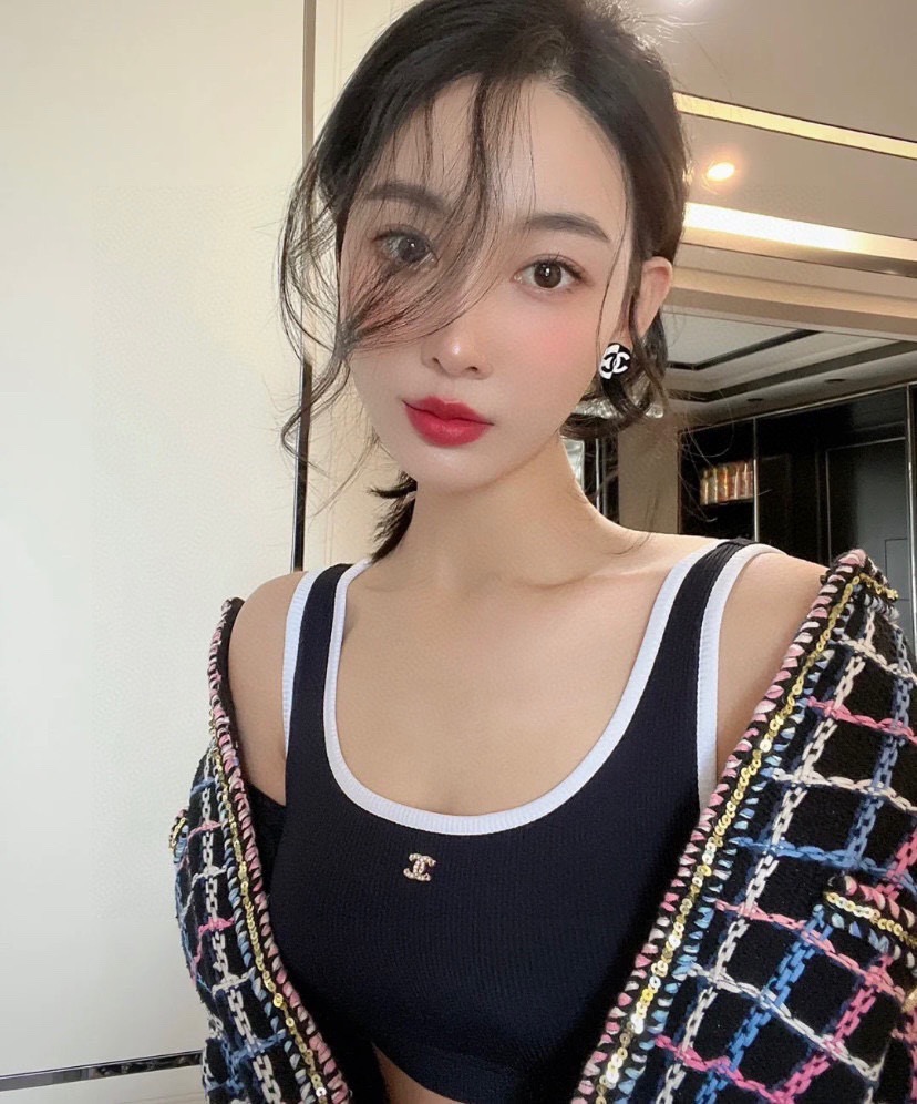 Chanel CHAN EL