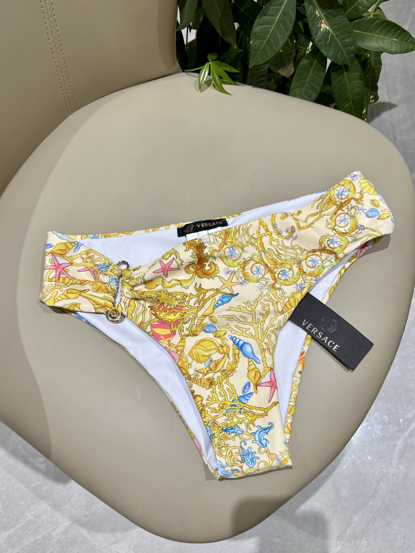 范思哲新款分体泳衣 适合多种场景的游泳衣🏊‍♀️海边 游泳池 温泉 水上乐园 漂流都可以😌内搭也完全可以